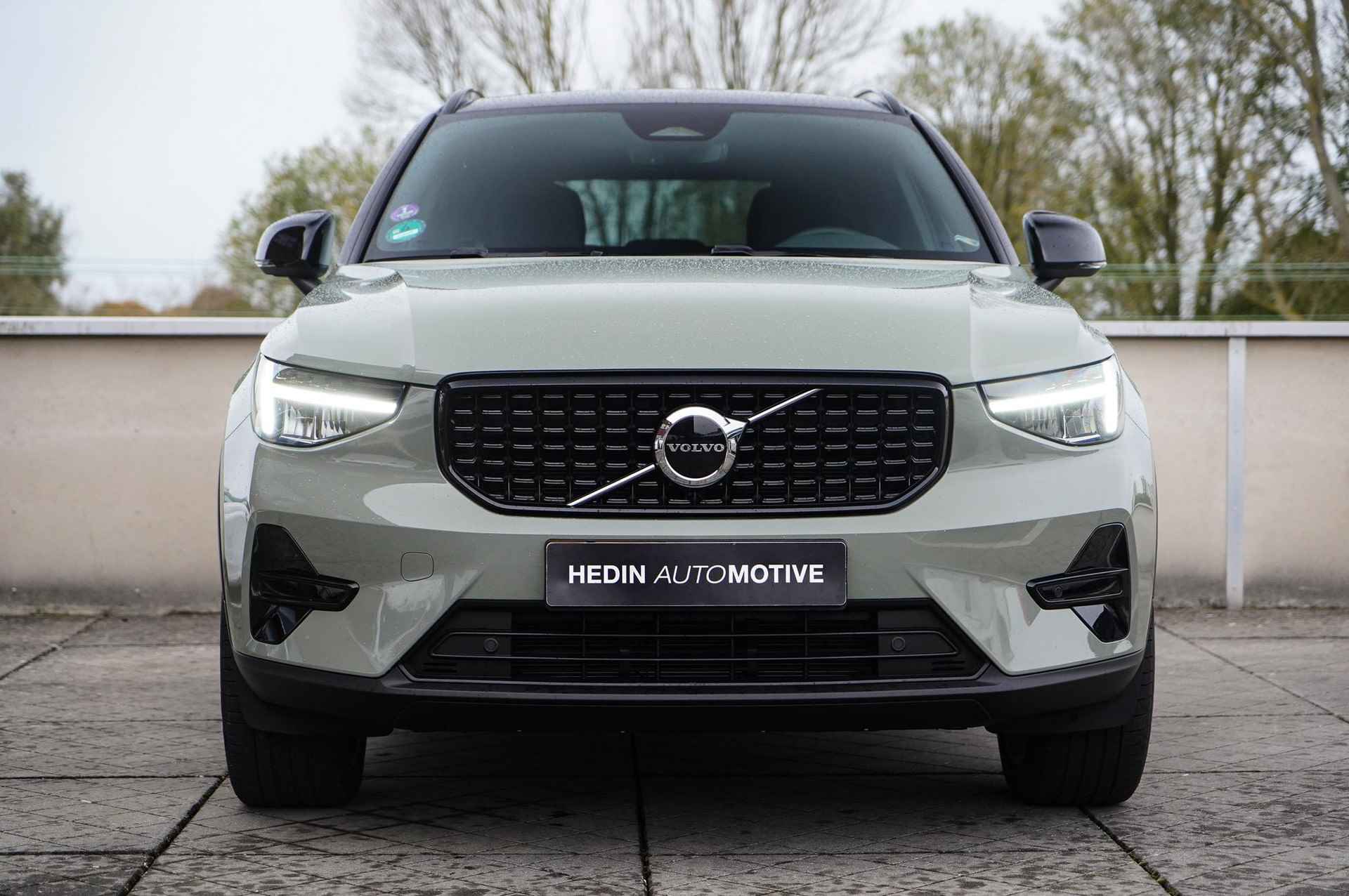 Volvo XC40 2.0 B4 Plus Dark Harman/Kardon | Google Infotainment | Parkeercamera Achter | Elektrisch verstelbare voorstoelen - 2/30