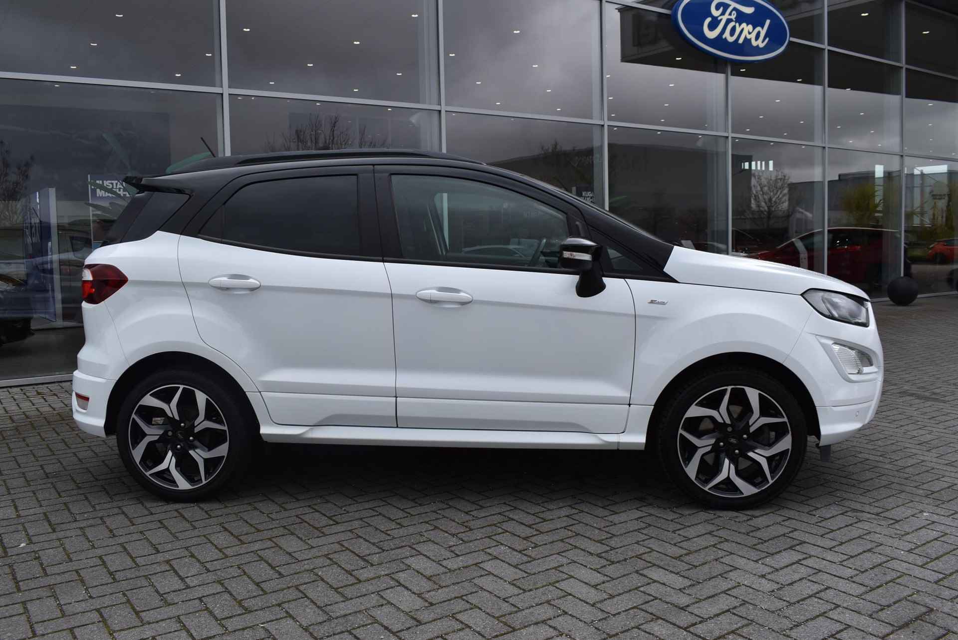 Ford EcoSport 1.0 EcoBoost ST-Line | parkeer sensoren V + A | Trekhaak | Winterpakket | 18"LMV | - 2/23