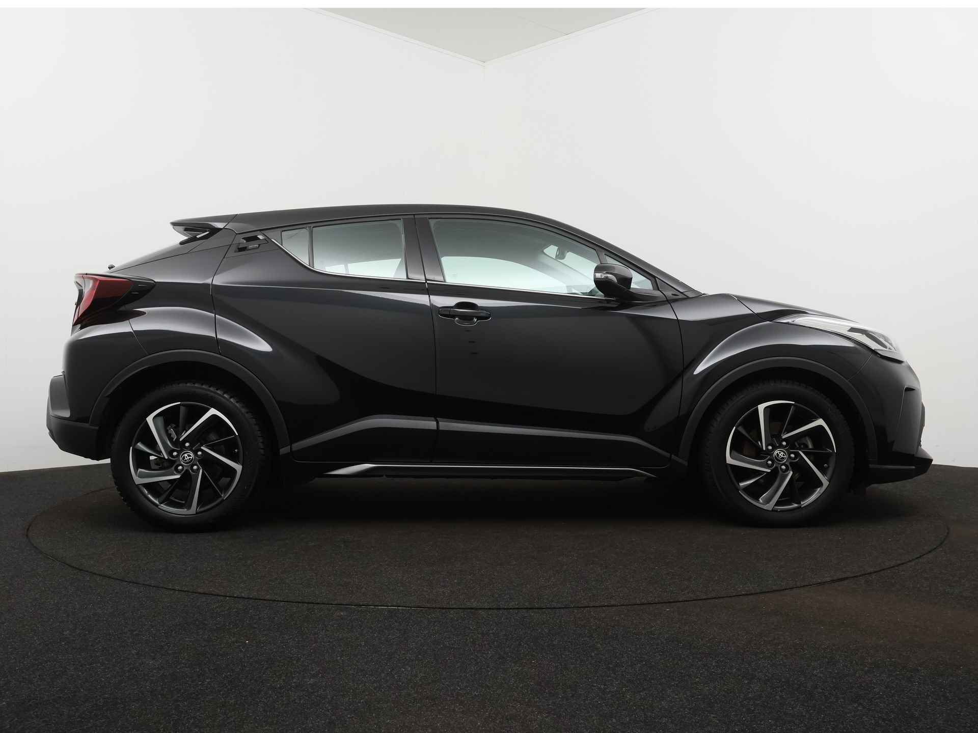 Toyota C-HR 1.8 Hybrid Dynamic | NL-Auto | Fabr Garantie t/m 11-2032 mogelijk! - 16/44