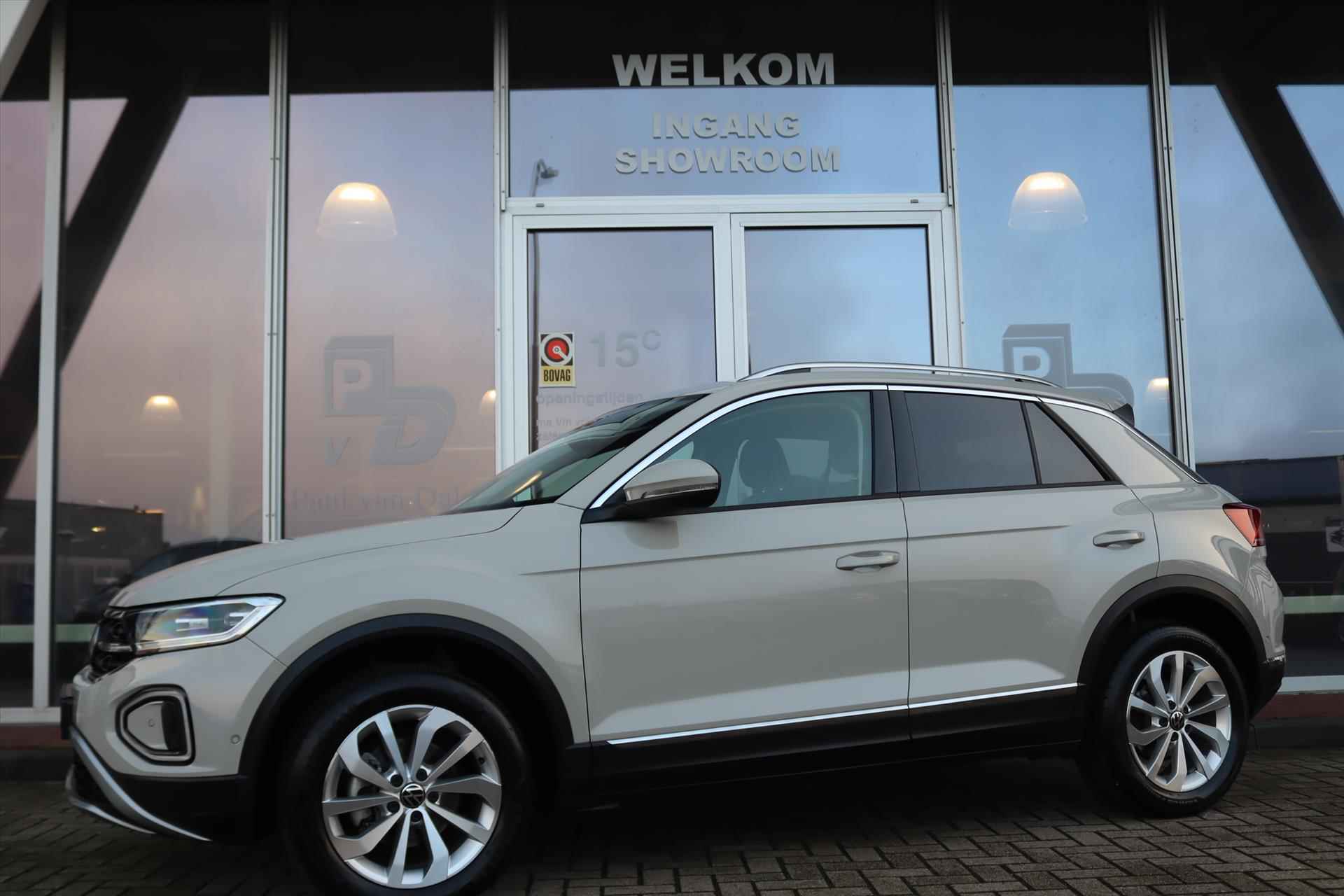 Volkswagen T-Roc 1.5TSI 150PK AUTOMAAT STYLE Navi Carplay | Adapt.Cruise | Electr.Klep | Camera | Virtual Cockpit | Stoel/stuurverw | IQ Light | - 4/55