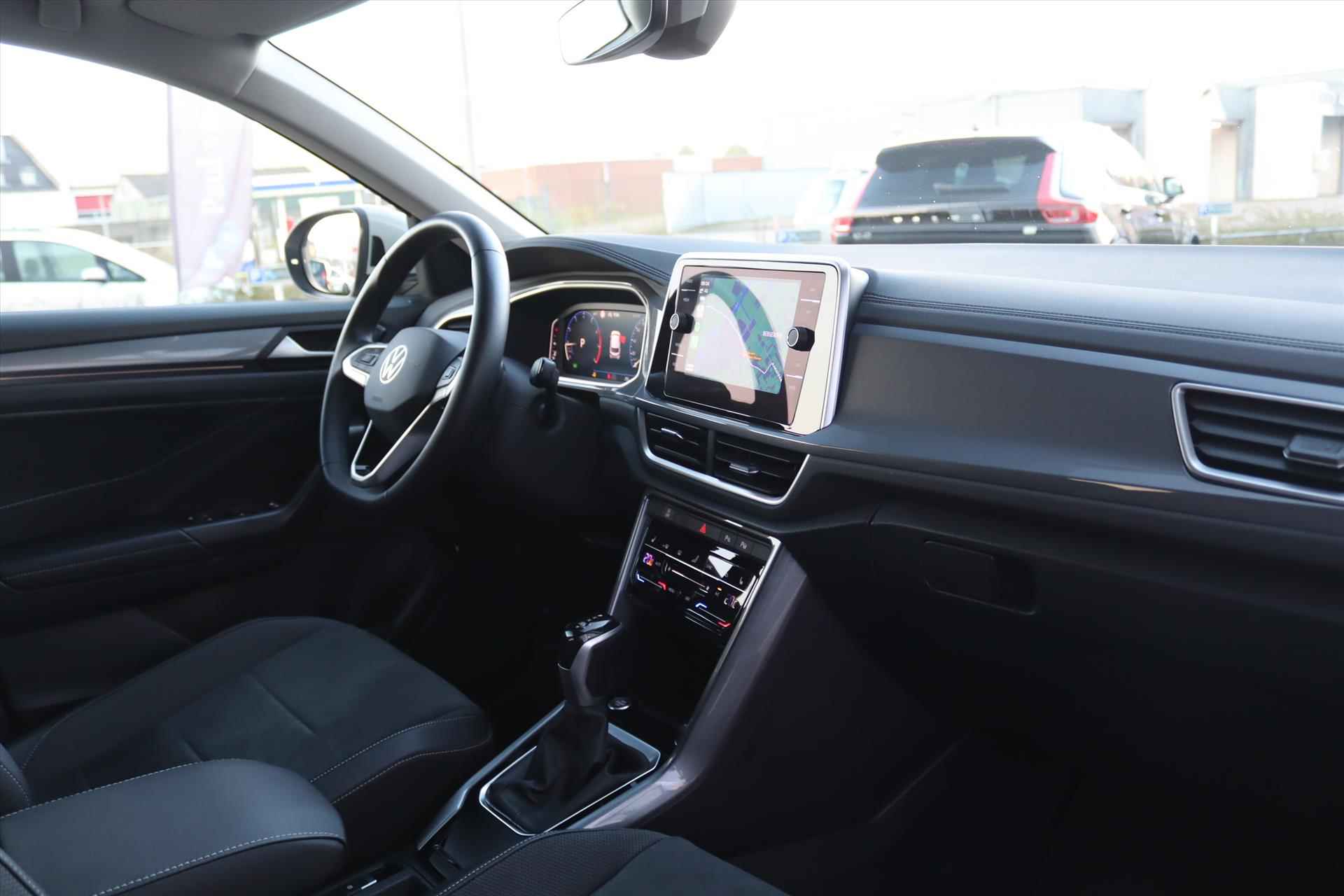 Volkswagen T-Roc 1.5TSI 150PK AUTOMAAT STYLE Navi Carplay | Adapt.Cruise | Electr.Klep | Camera | Virtual Cockpit | Stoel/stuurverw | IQ Light | - 6/55