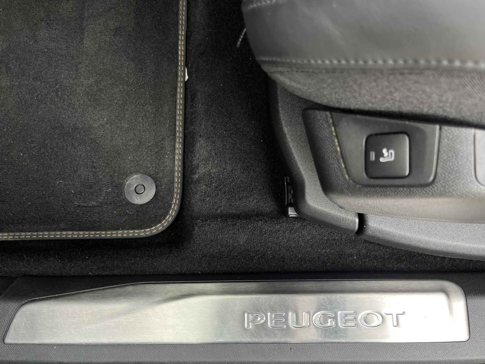 Peugeot 5008 1.2 PureTech GT-Line | Navi/Clima/Cruise/18"/Apple CarPlay-Android Auto/Afn.Trekhaak - 17/105