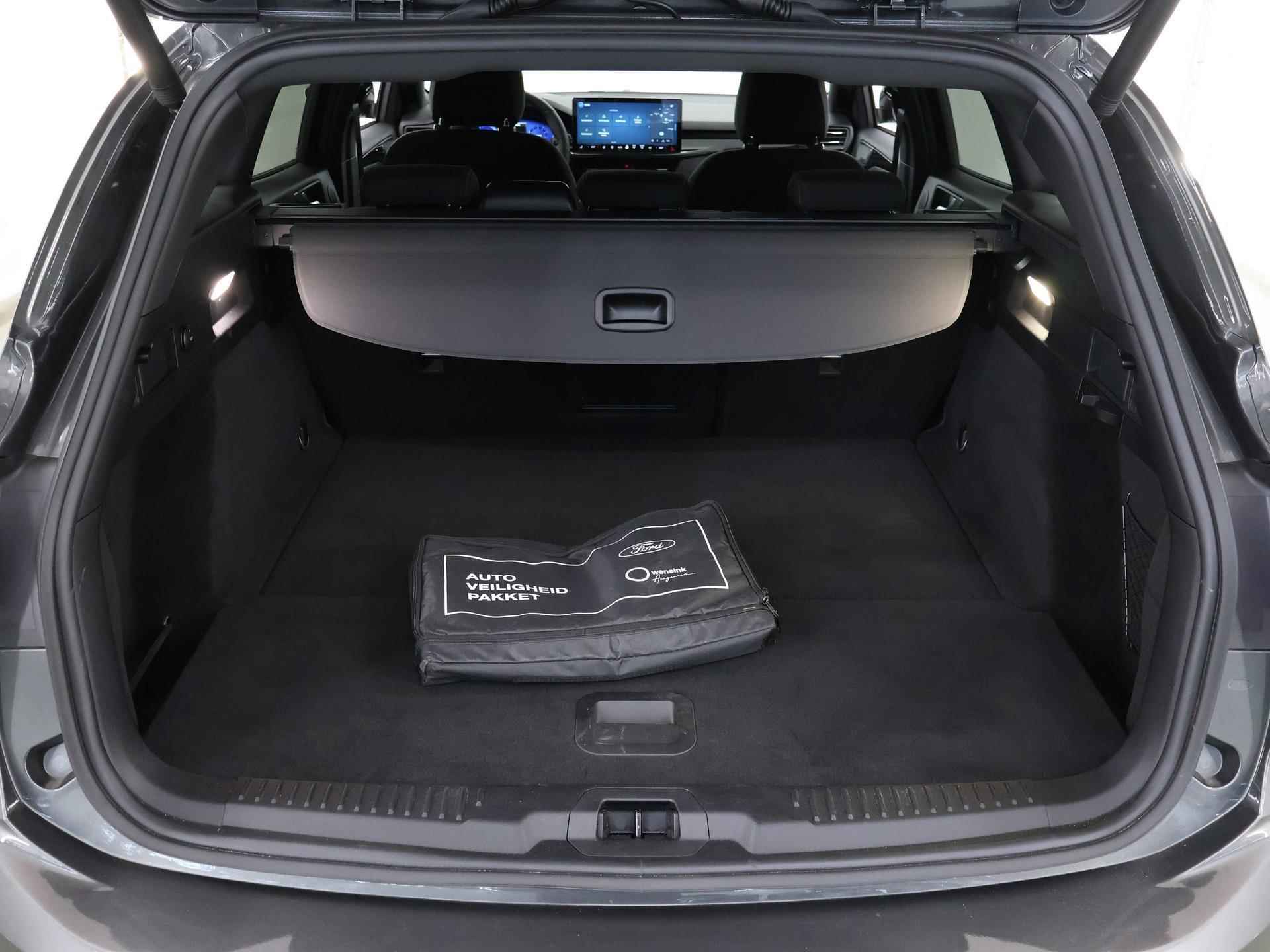 Ford Focus Wagon 1.0 EcoBoost Hybrid 155pk Aut. ST Line X | Adapt. Cruise Control | Elekt. Achterklep | B&O Premium Audio | Winterpack - 37/42