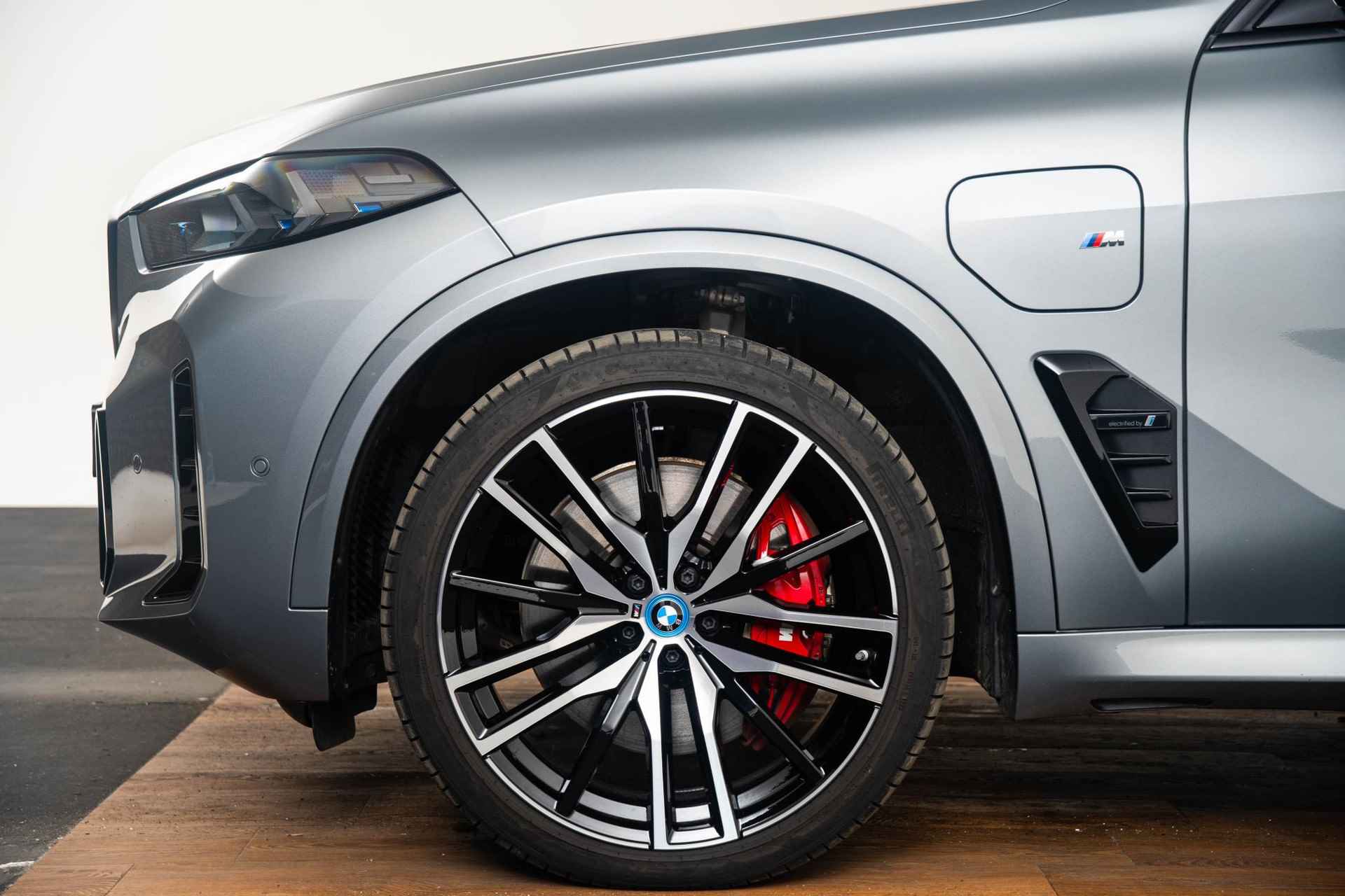 BMW X5 xDrive50e M Sportpakket Pro - Panoramadak - Elektrisch Wegklapbare Trekhaak - Comfort Access - Driving Assistant Pro - Parking Assistant Pro - adaptive LED lichten - 6/46