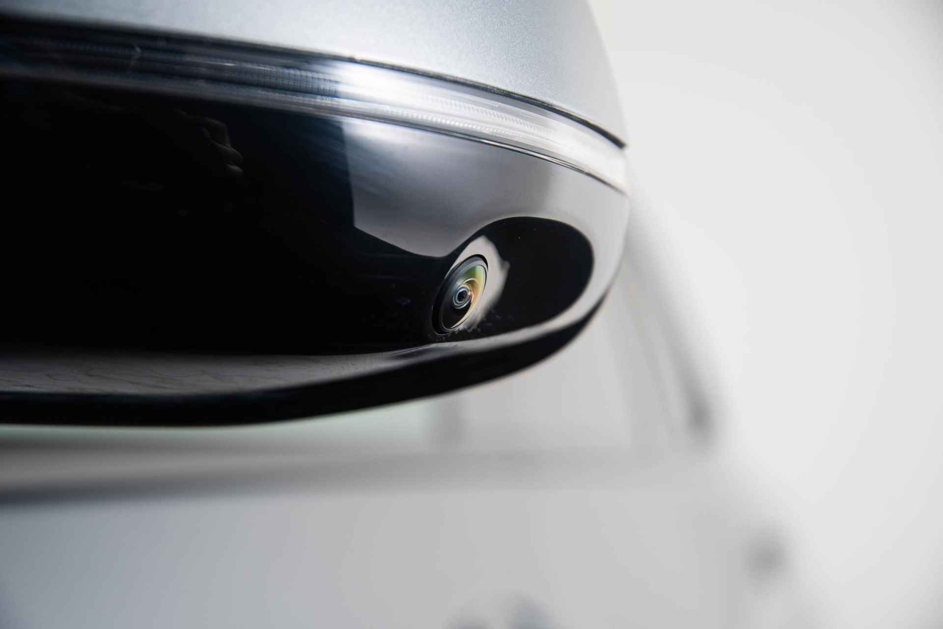 BMW X5 xDrive50e M Sportpakket Pro - Panoramadak - Elektrisch Wegklapbare Trekhaak - Comfort Access - Driving Assistant Pro - Parking Assistant Pro - adaptive LED lichten - 24/46