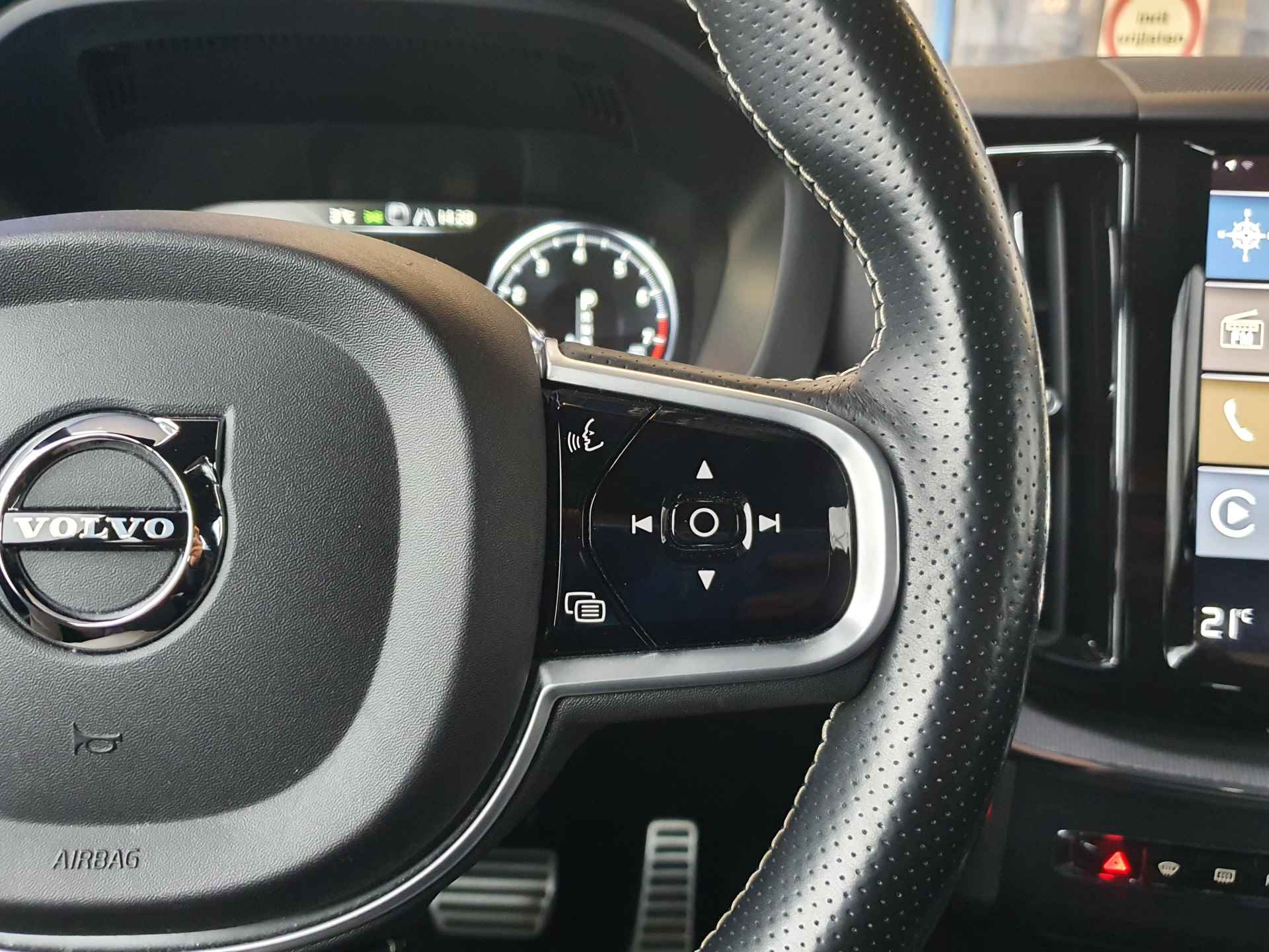 Volvo XC60 2.0 T5 R-Design | Elek. Trekhaak | Harman & Kardon | Stoelverwarming | Cruise Control - 20/44