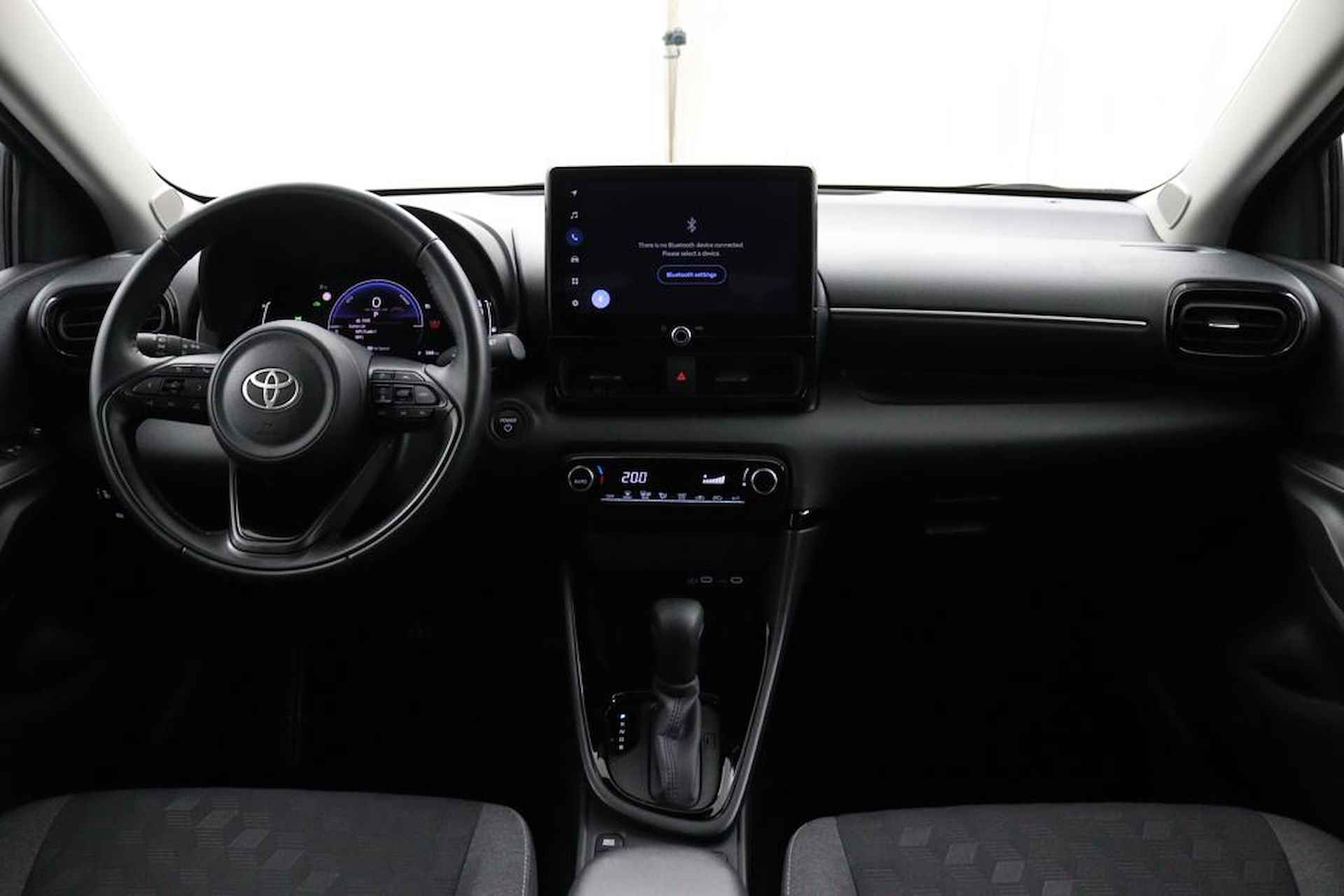 Toyota Yaris 1.5 Hybrid 115 First Edition | Keyless Entry | Zeer Zuinig | Nieuwste Model | Apple Carplay | Android Auto | Origineel NL | - 11/44