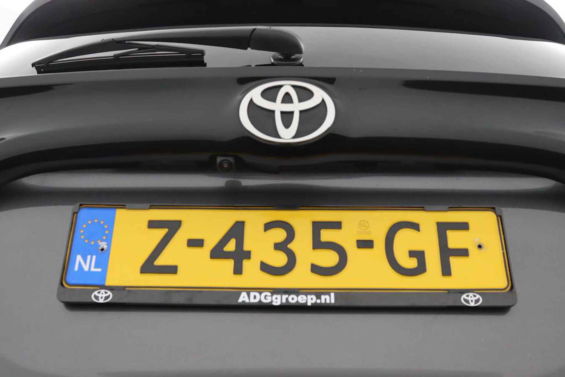 Toyota Yaris 1.5 Hybrid 115 First Edition | Keyless Entry | Zeer Zuinig | Nieuwste Model | Apple Carplay | Android Auto | Origineel NL | - 38/44