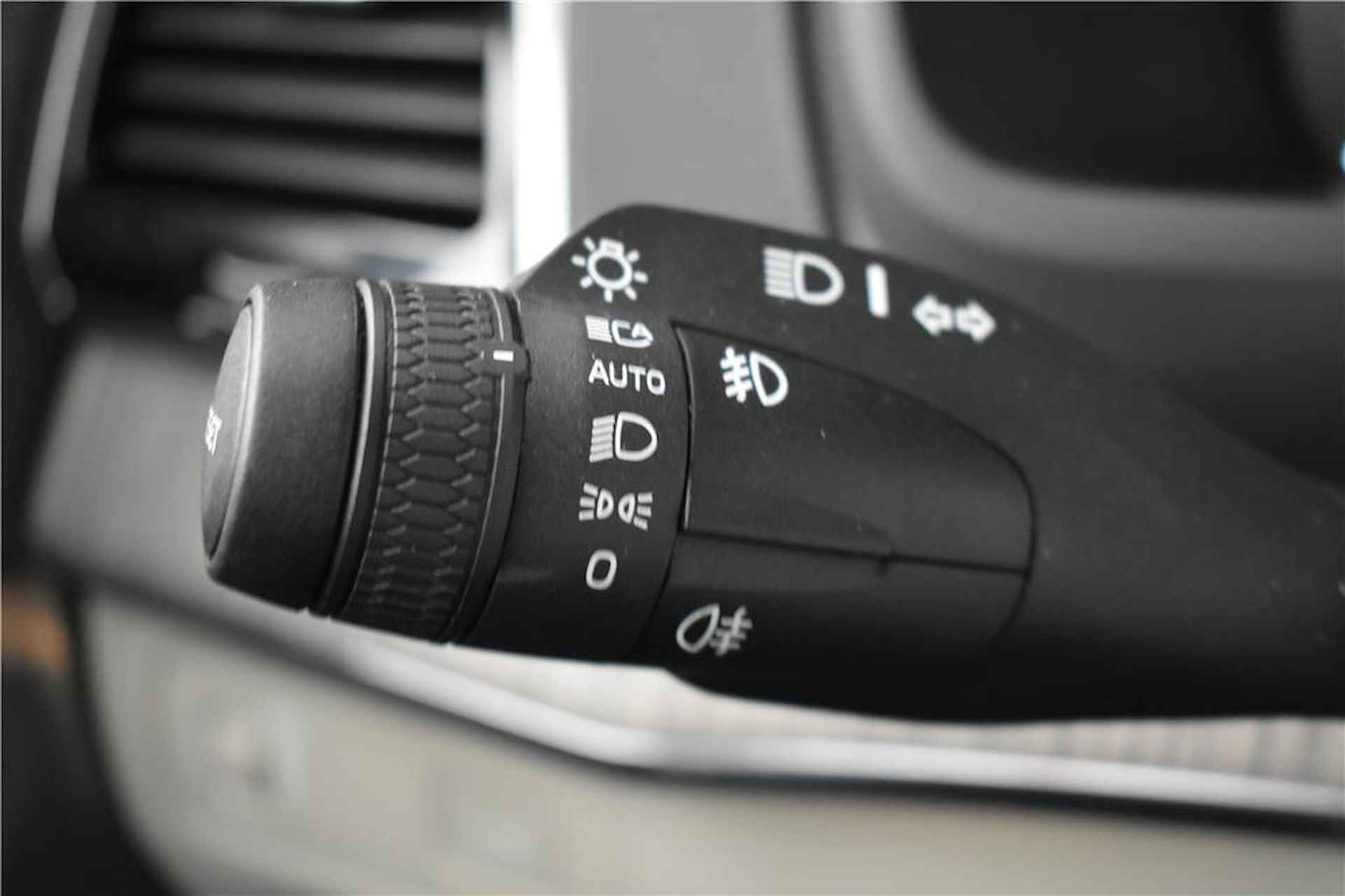 Volvo XC90 2.0 B6 AWD Inscription | Panoramadak | Stoelkoeling | Luchtvering | Bowers & Wilkins | Rijklaar incl. 24 mnd garantie - 24/32