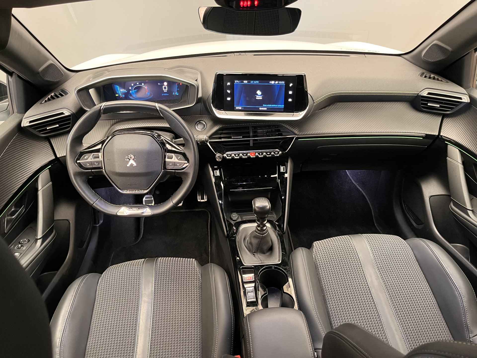 Peugeot 208 1.2 100PK GT | Camera | Navigatie | Parkeersensoren Rondom | Apple/Android Carplay | Leder/Stof | 17" Lichtmetaal | Clima | Cruise - 11/32