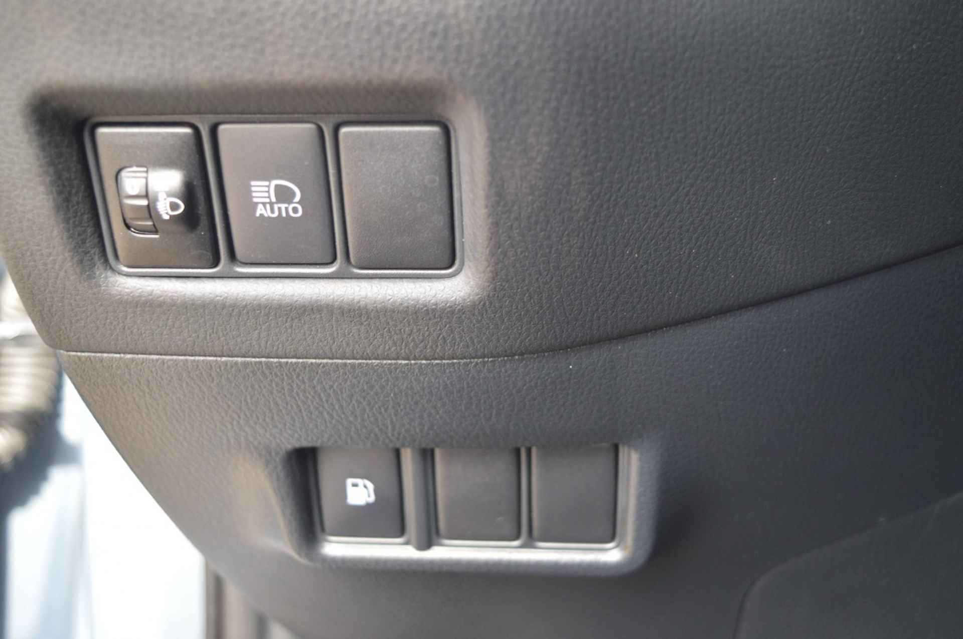 Toyota C-HR 1.8 Hybrid Bns, Stoelverwarming, Cruise controle, Camera - 13/25