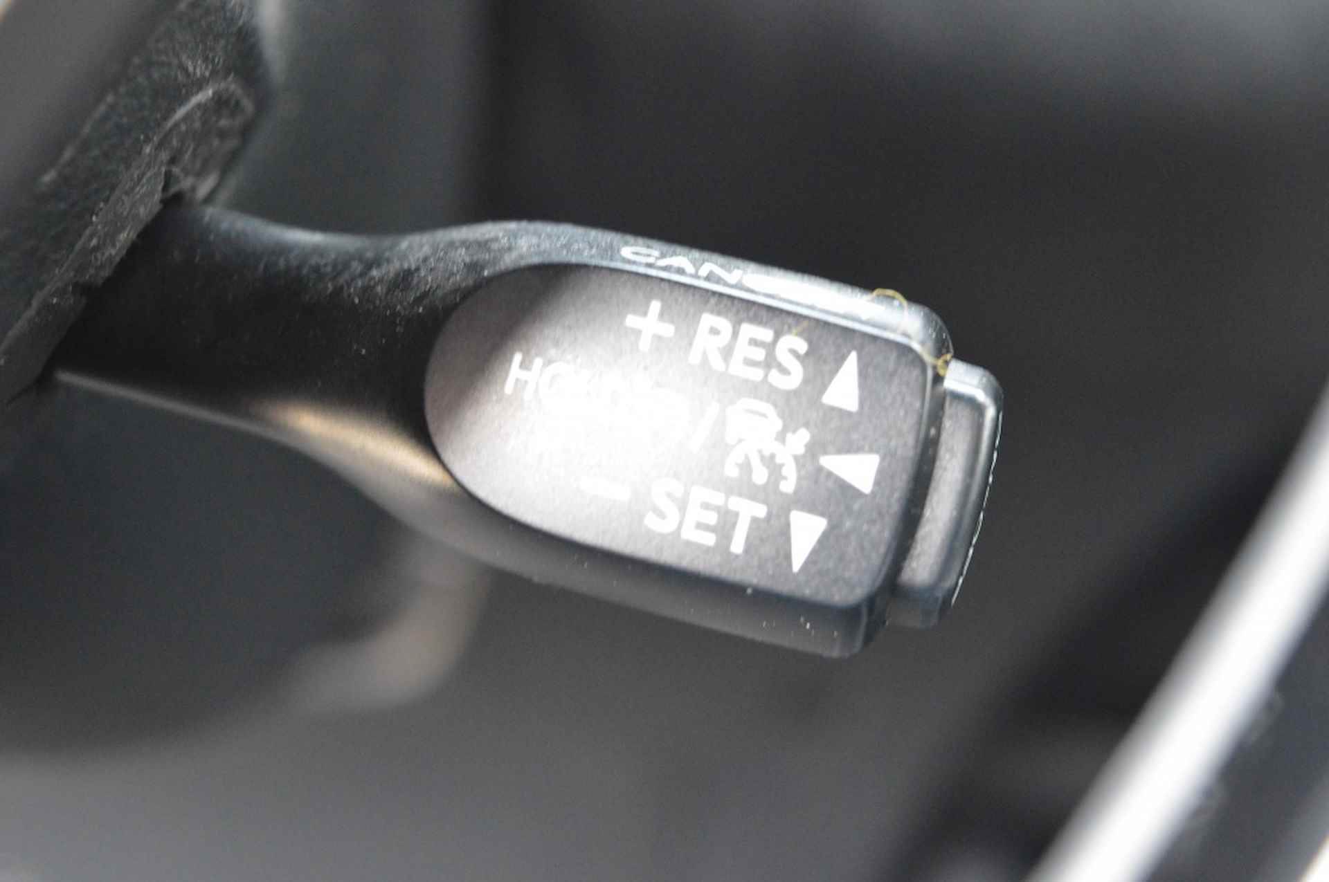 Toyota C-HR 1.8 Hybrid Bns, Stoelverwarming, Cruise controle, Camera - 16/25