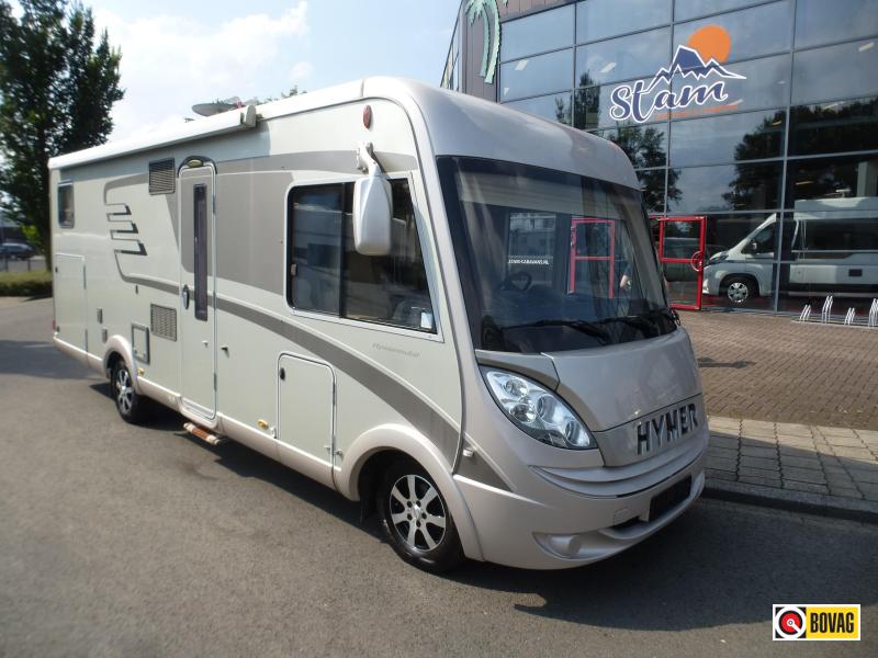 Hymer B678  180 PK  enkele bedden