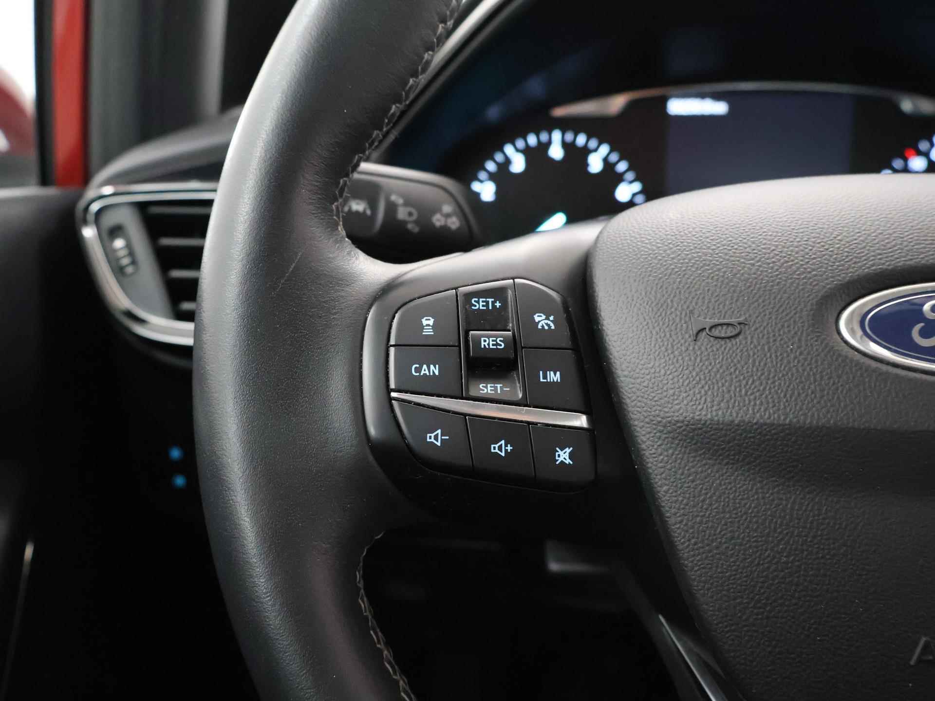 Ford Fiesta 1.0 EcoBoost Automaat Titanium | Adaptive Cruise Control | LED Koplampen | Navigatie | Winterpack | - 30/38