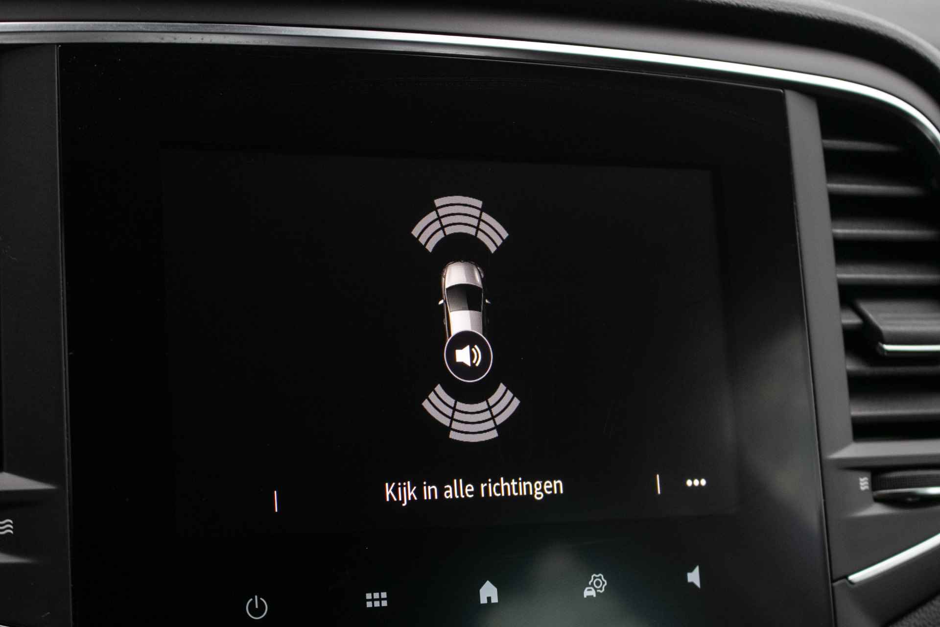 Renault Mégane Estate 1.6 E-Tech Plug-In Hybrid 160 Intens - All-in rijkrprs | Navi - 18/40