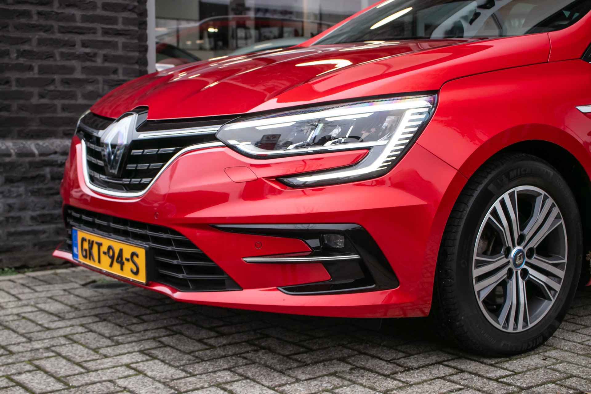 Renault Mégane Estate 1.6 E-Tech Plug-In Hybrid 160 Intens - All-in rijkrprs | Navi - 26/40