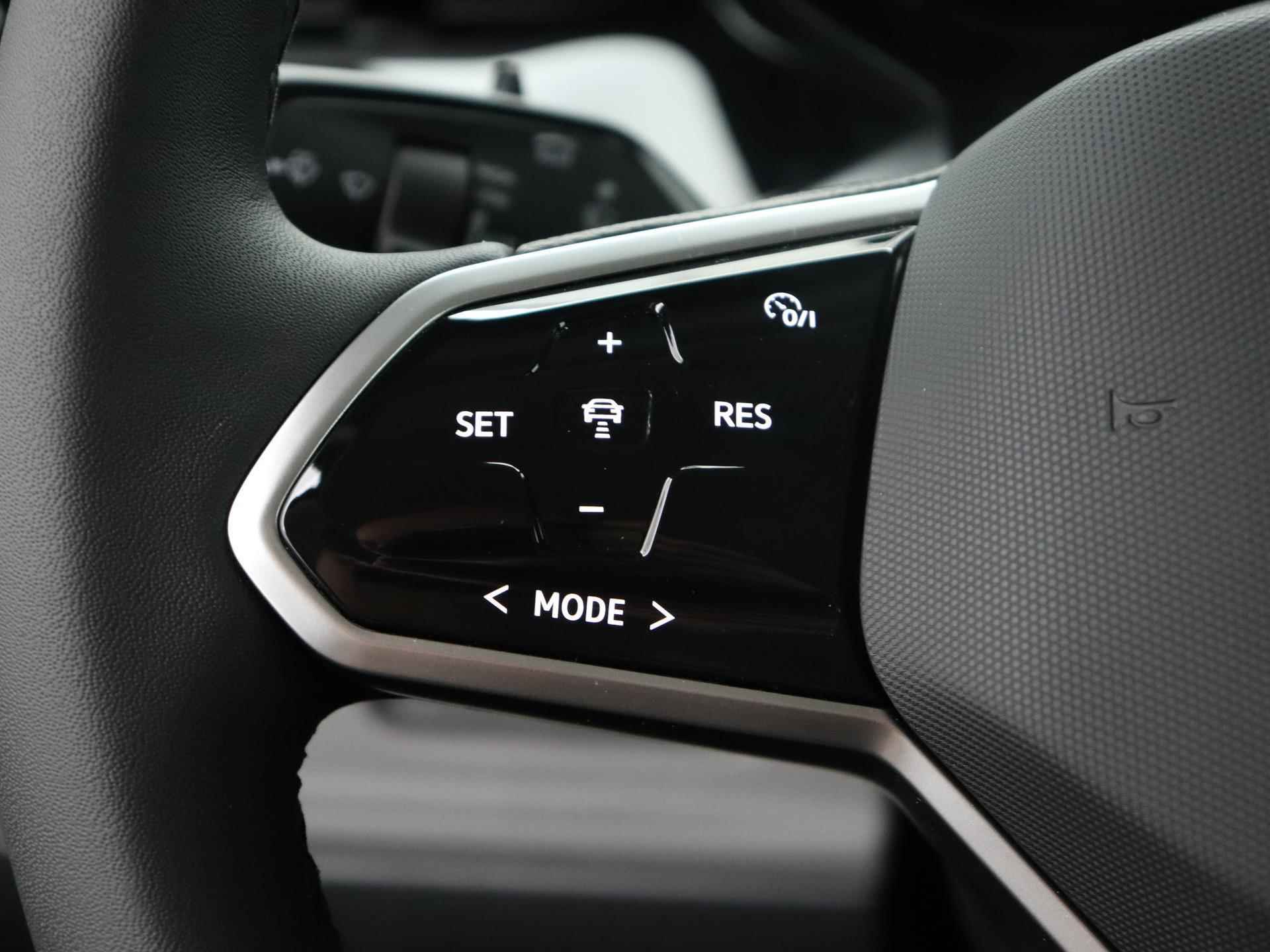 Volkswagen ID. Buzz (geel) Pro 77kWh 204 PK | Navigatie | Apple Carplay | Android Auto | Camera | Keyless Access | Climate Control | Snelladen | - 16/24