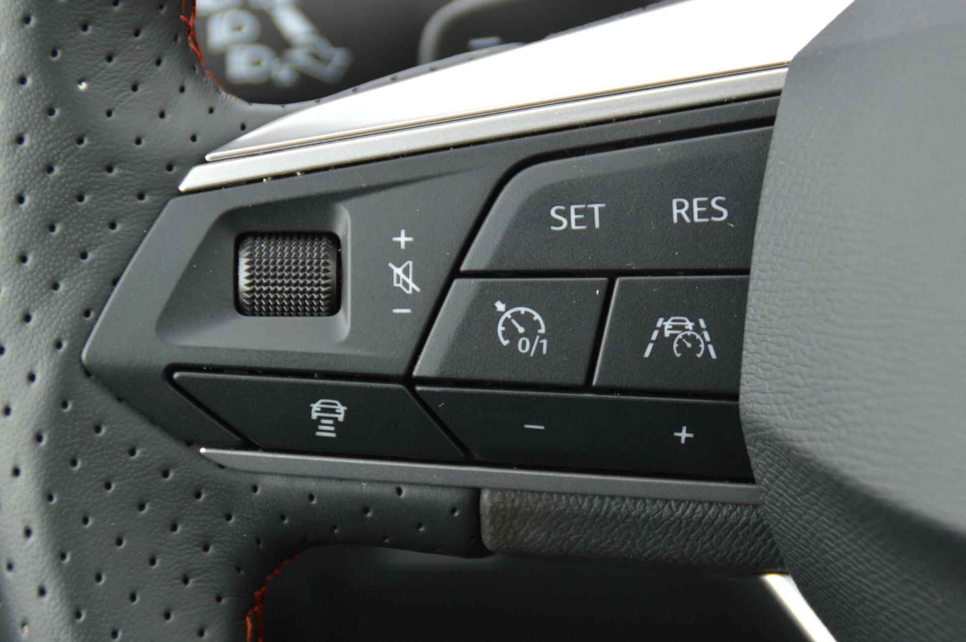 Seat Ibiza 1.0 TSI FR Business Connect DSG automaat - 29/71