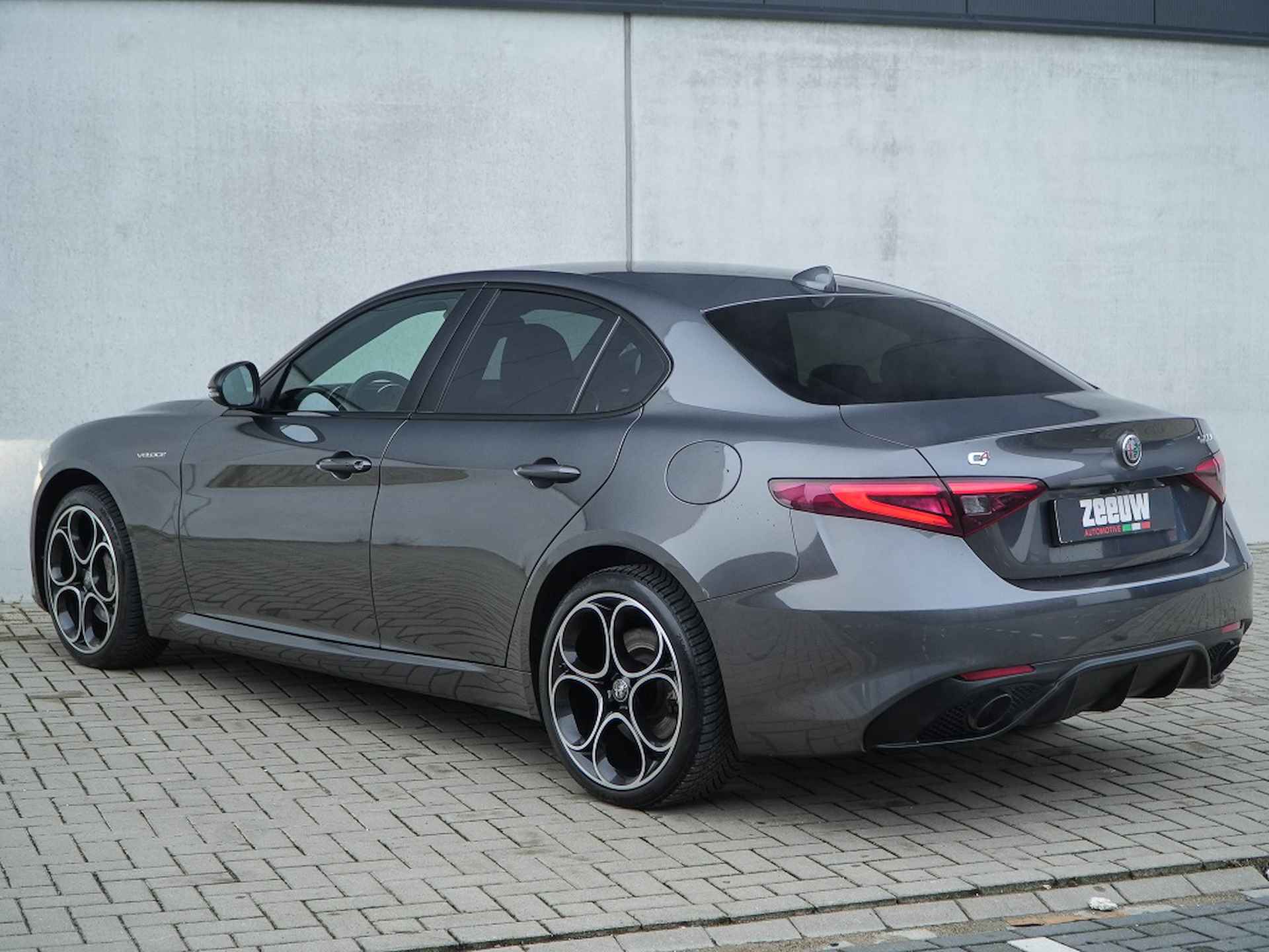 Alfa Romeo Giulia  2.0 Turbo 280 PK AWD Veloce | Navi | Carplay | Driver | BTW | 19 - 17/33