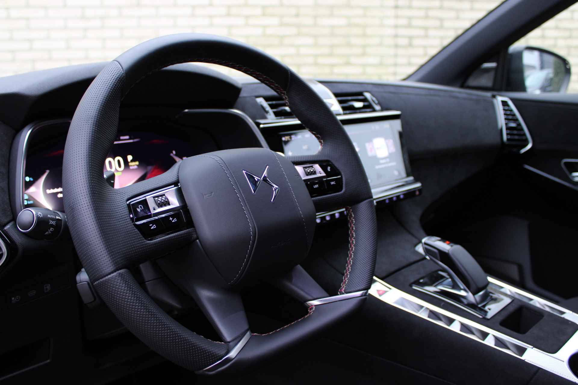 DS 7 E-Tense 225 Performance Line | Led | BLIS | Focal | Memory | Alcantara | Navigatie - 4/44