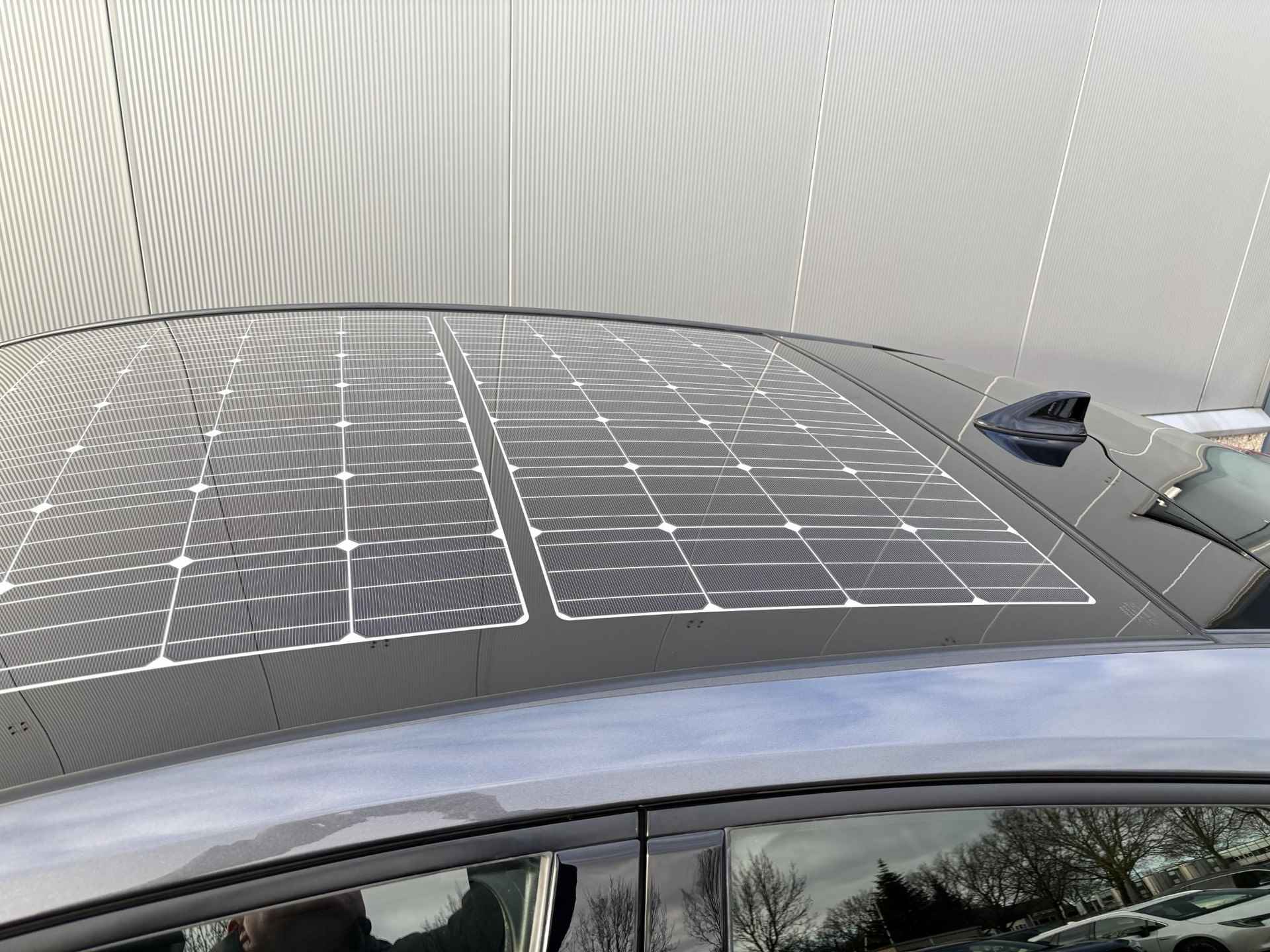 Toyota Prius 1.8 Plug-in Business Plus Solar Roof, Stoelverwarming, Navi, Draadloos laden telefoon - 3/51