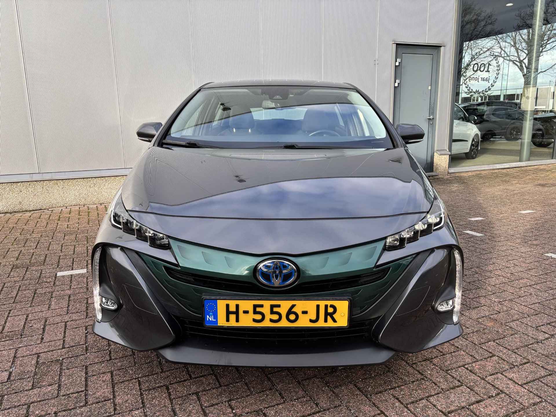 Toyota Prius 1.8 Plug-in Business Plus Solar Roof, Stoelverwarming, Navi, Draadloos laden telefoon - 10/51