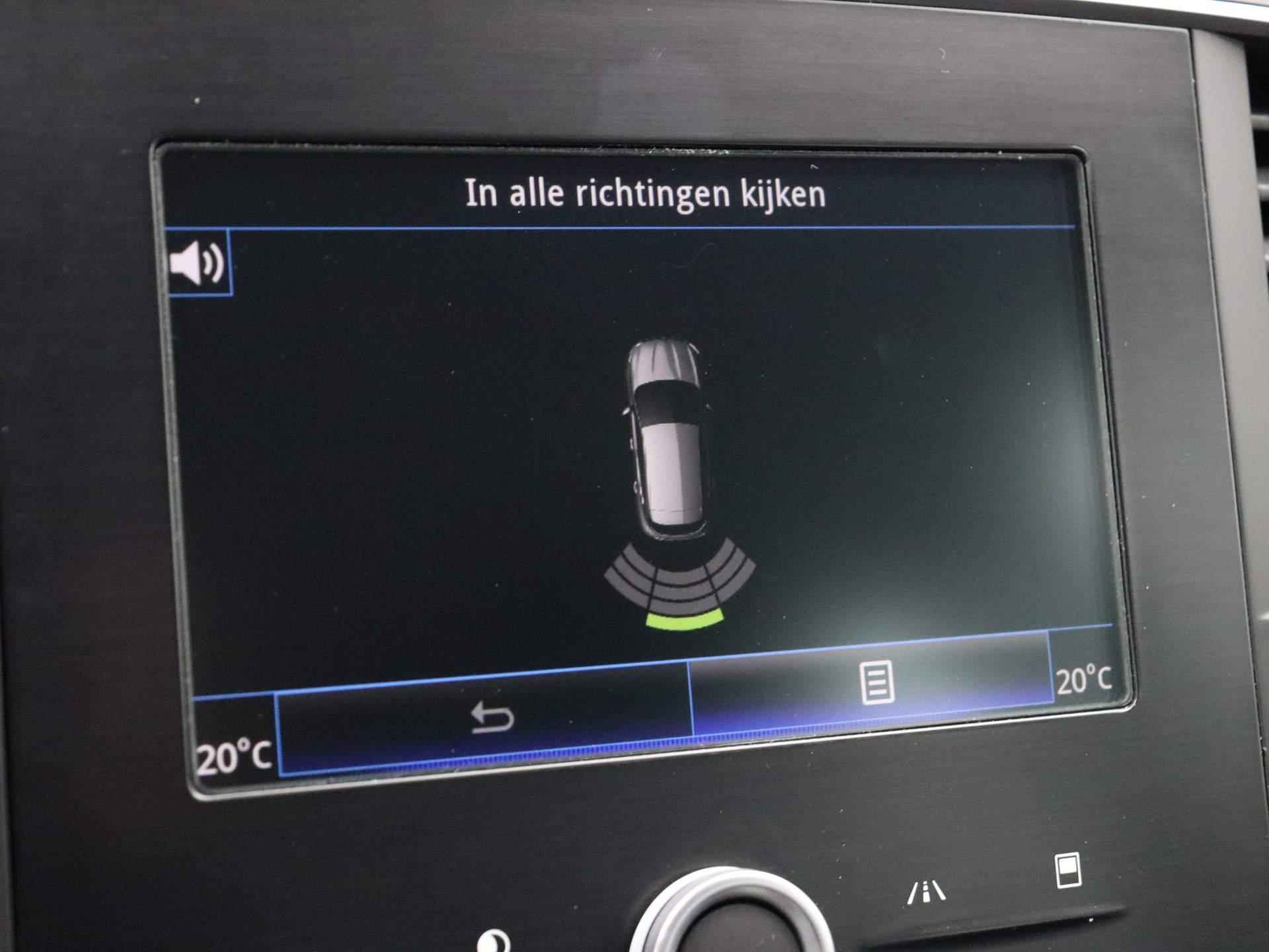 Renault Mégane 130pk TCe Intens | Trekhaak | Stoelverwarming | Parkeersensoren achter | Navigatie | Climate control | - 44/50