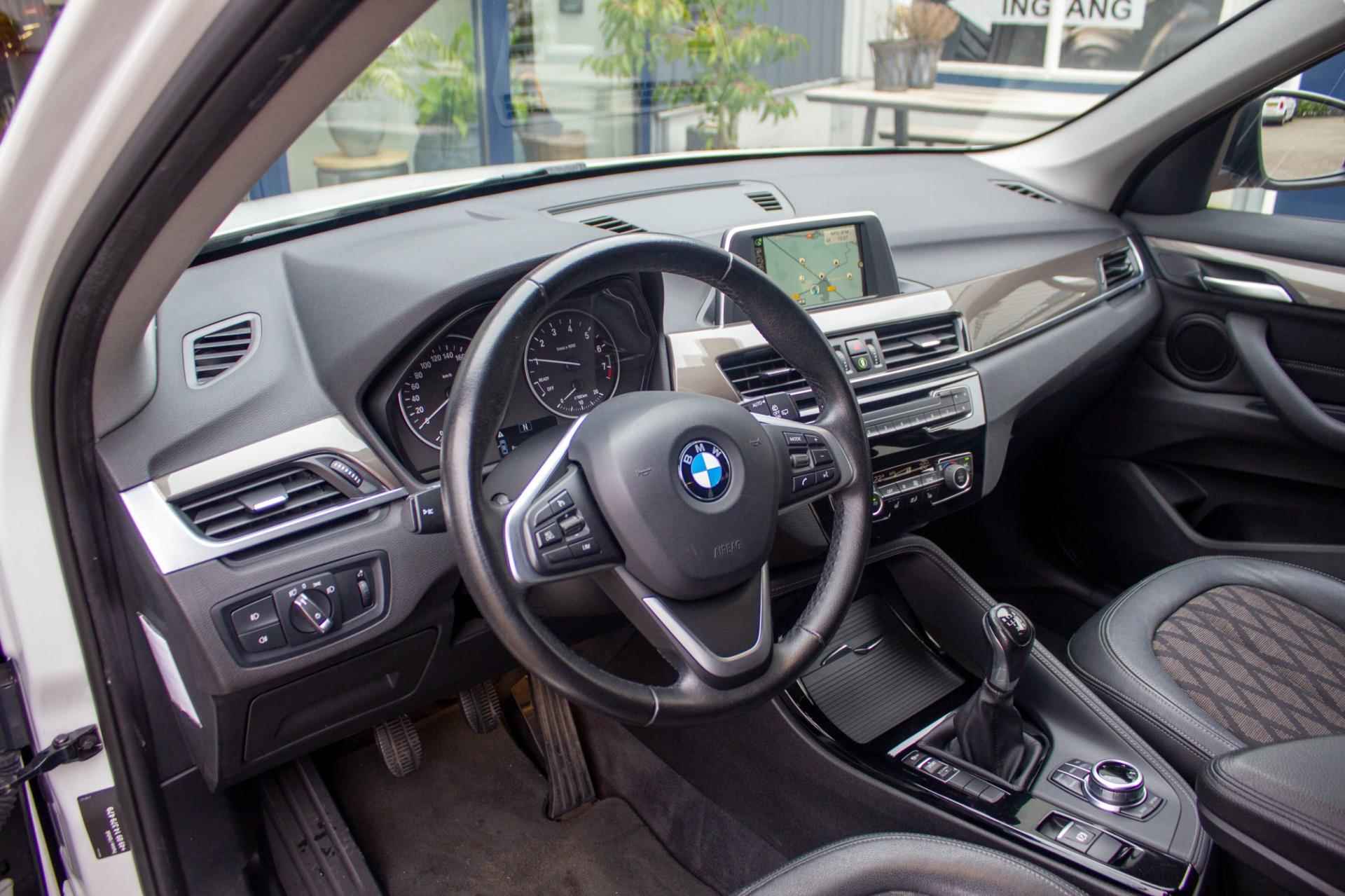 BMW X1 SDrive18i Centennial High Executive | Prijs rijklaar incl. 12 mnd garantie | Navi Ledverlichting 18"LMV Half leder Pdc - 16/42