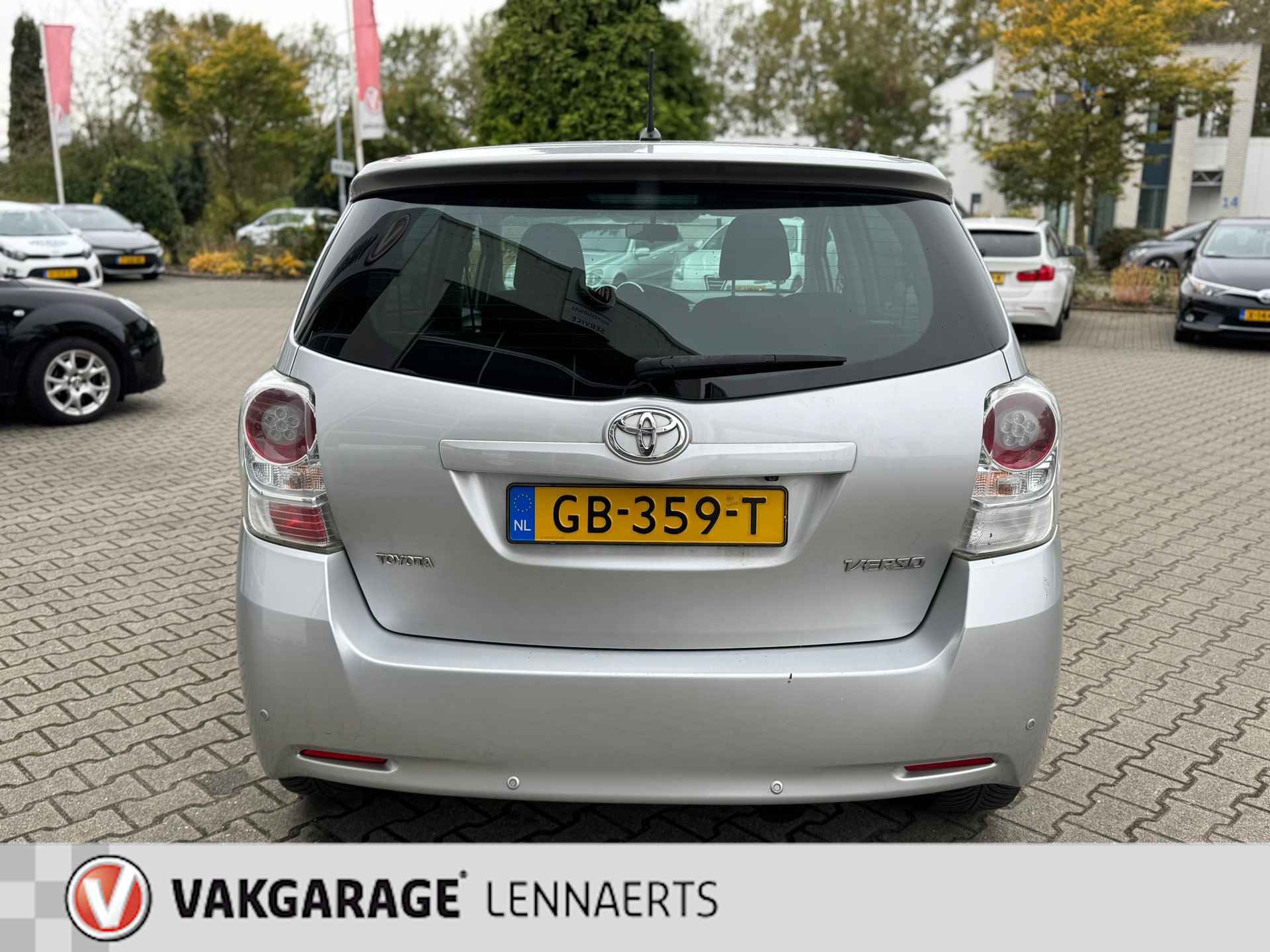 Toyota Verso 1.8 VVT-i Business - 5/22