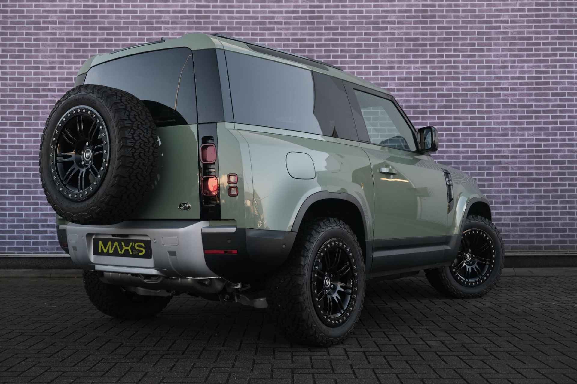 Land Rover Defender 75th Limited Edition P400 | Heritage Customs | 360 Camera | Apple Carplay/Android Auto | Trekhaak | Luchtvering| Keyless | Koelkast | - 6/43