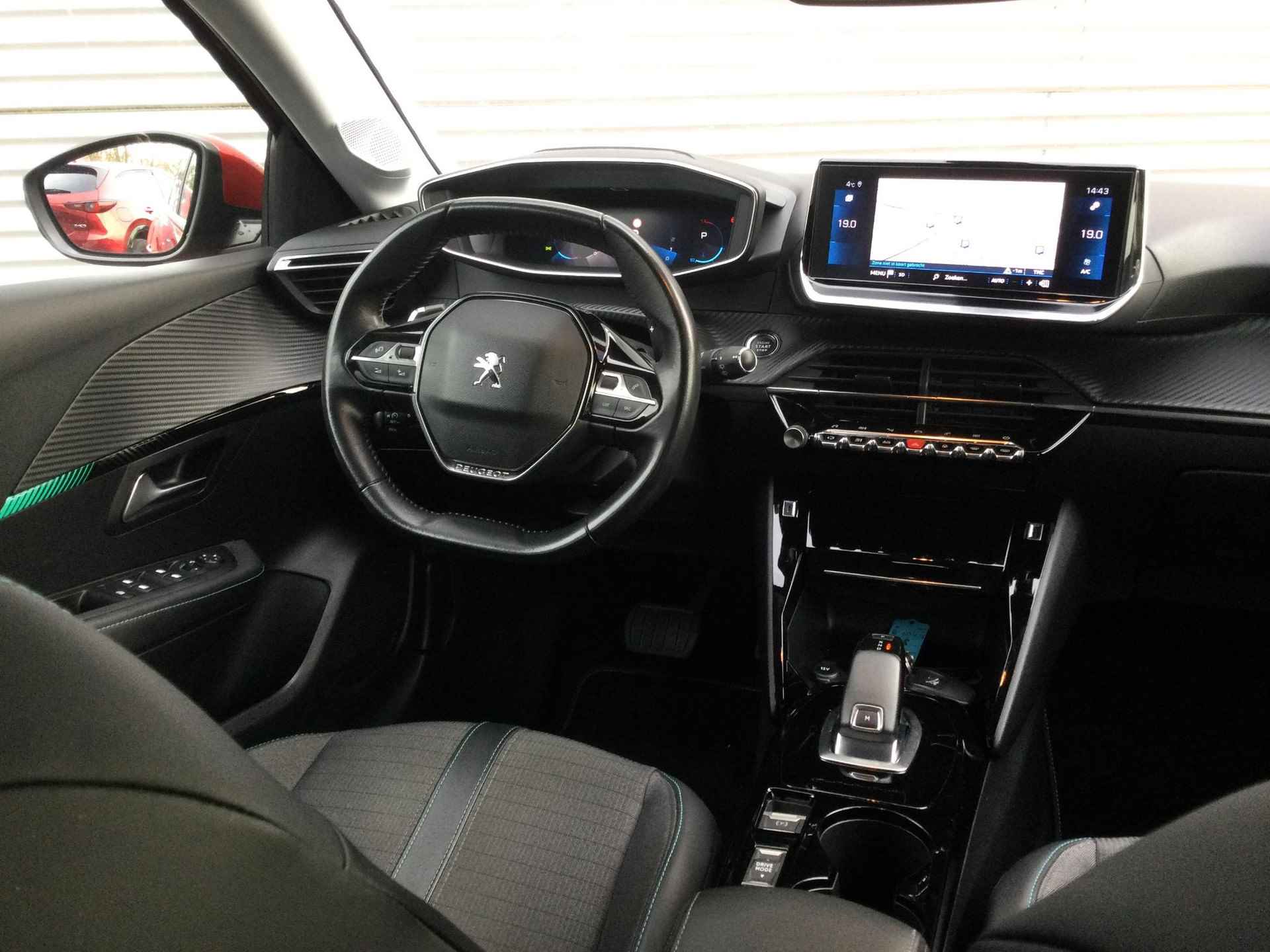 Peugeot 208 1.2 PureTech Allure | Camera | Pano | Navi/Applecarplay | Cruise | - 11/30