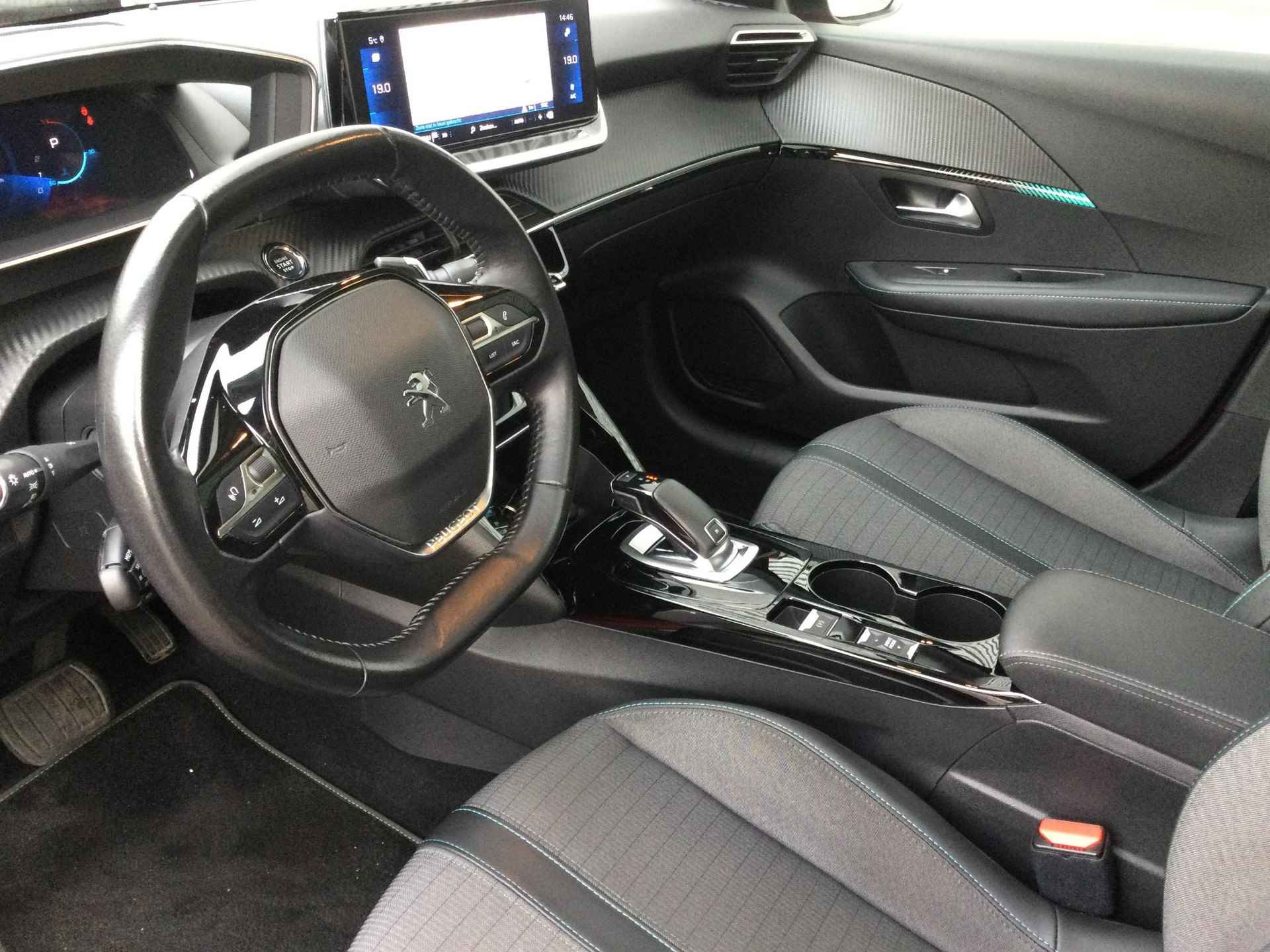 Peugeot 208 1.2 PureTech Allure | Camera | Pano | Navi/Applecarplay | Cruise | - 13/30