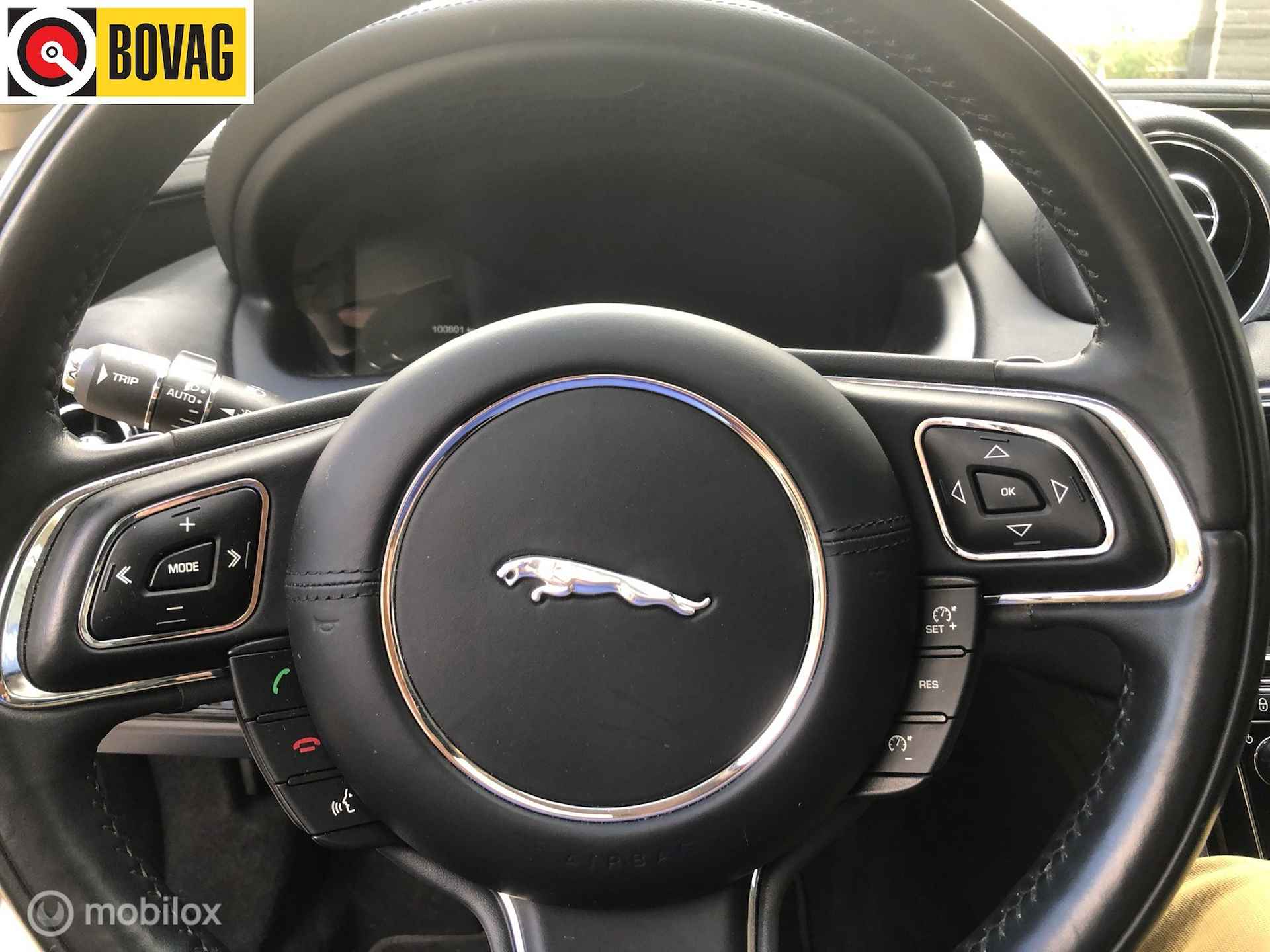 Jaguar XJ Premium Luxury | 241PK | Portfolio | leer | navigatie - 9/40