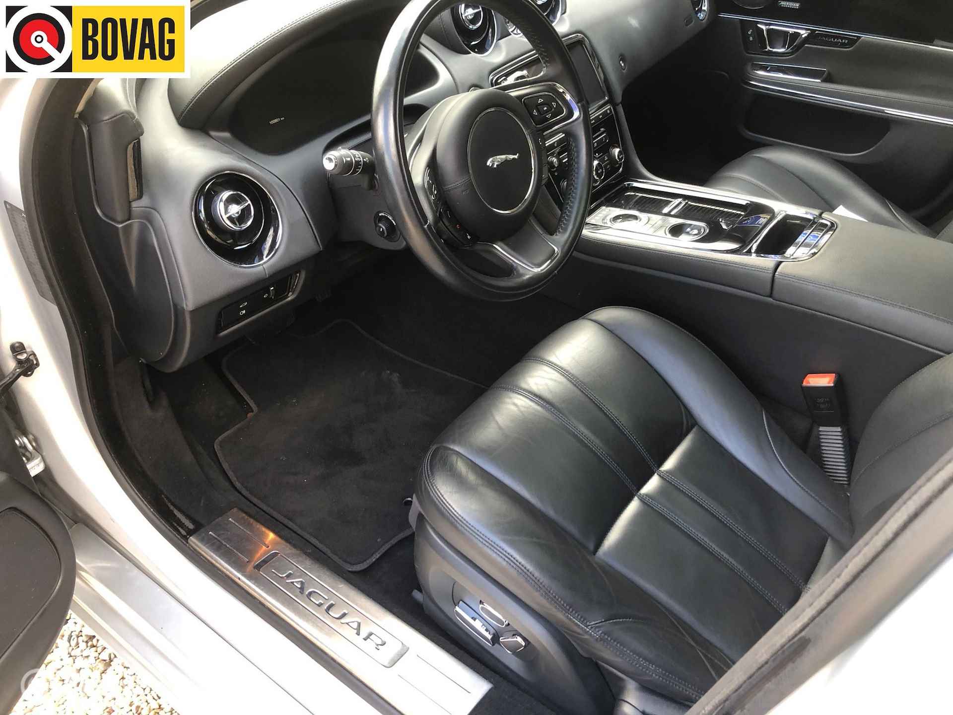 Jaguar XJ Premium Luxury | 241PK | Portfolio | leer | navigatie - 6/40