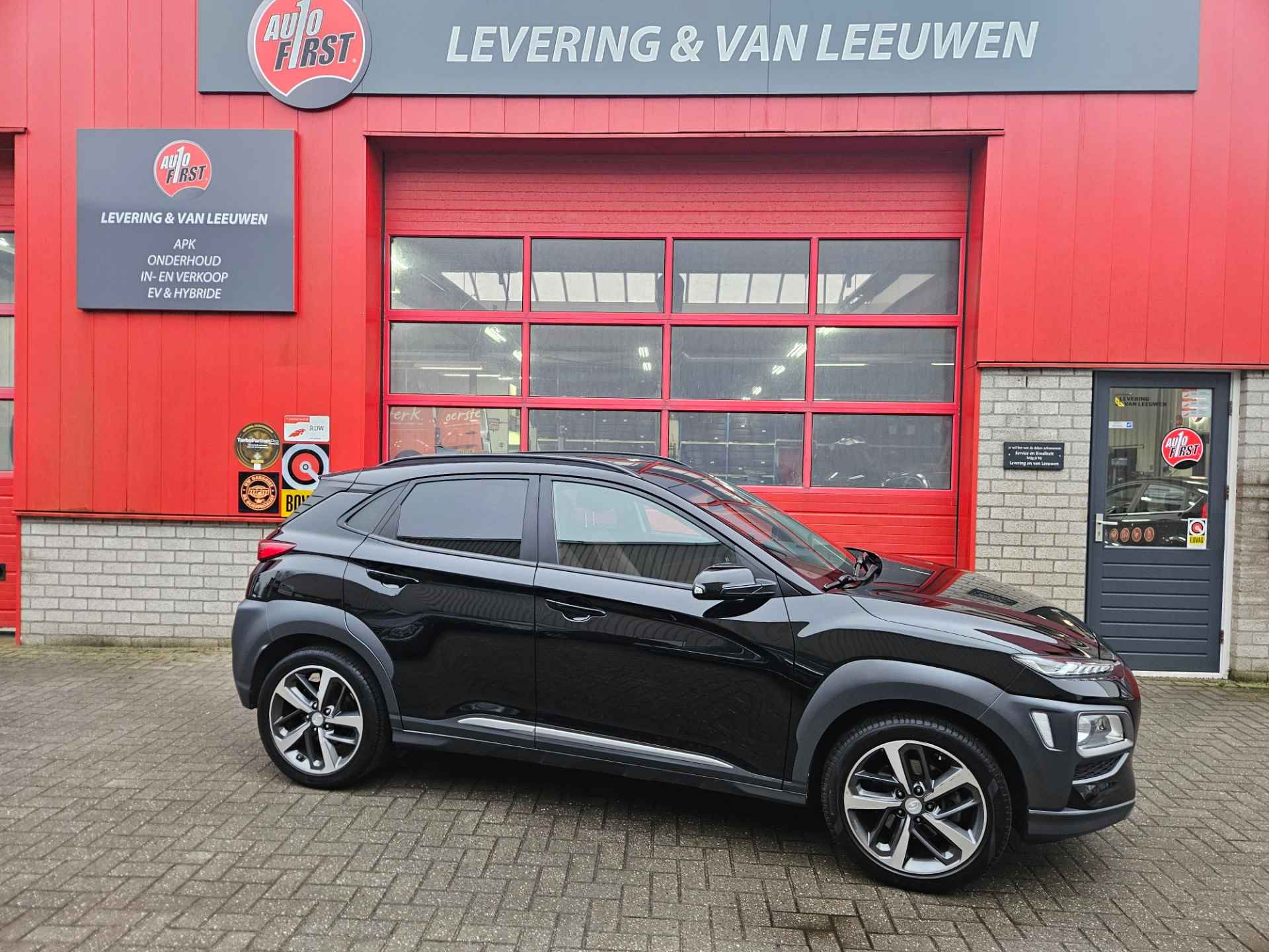 Hyundai Kona 1.0 T-GDI Premium Lederen bekleding/ Stoel-stuurverwarming/Navigatie/ Rijklaarprijs! - 3/28