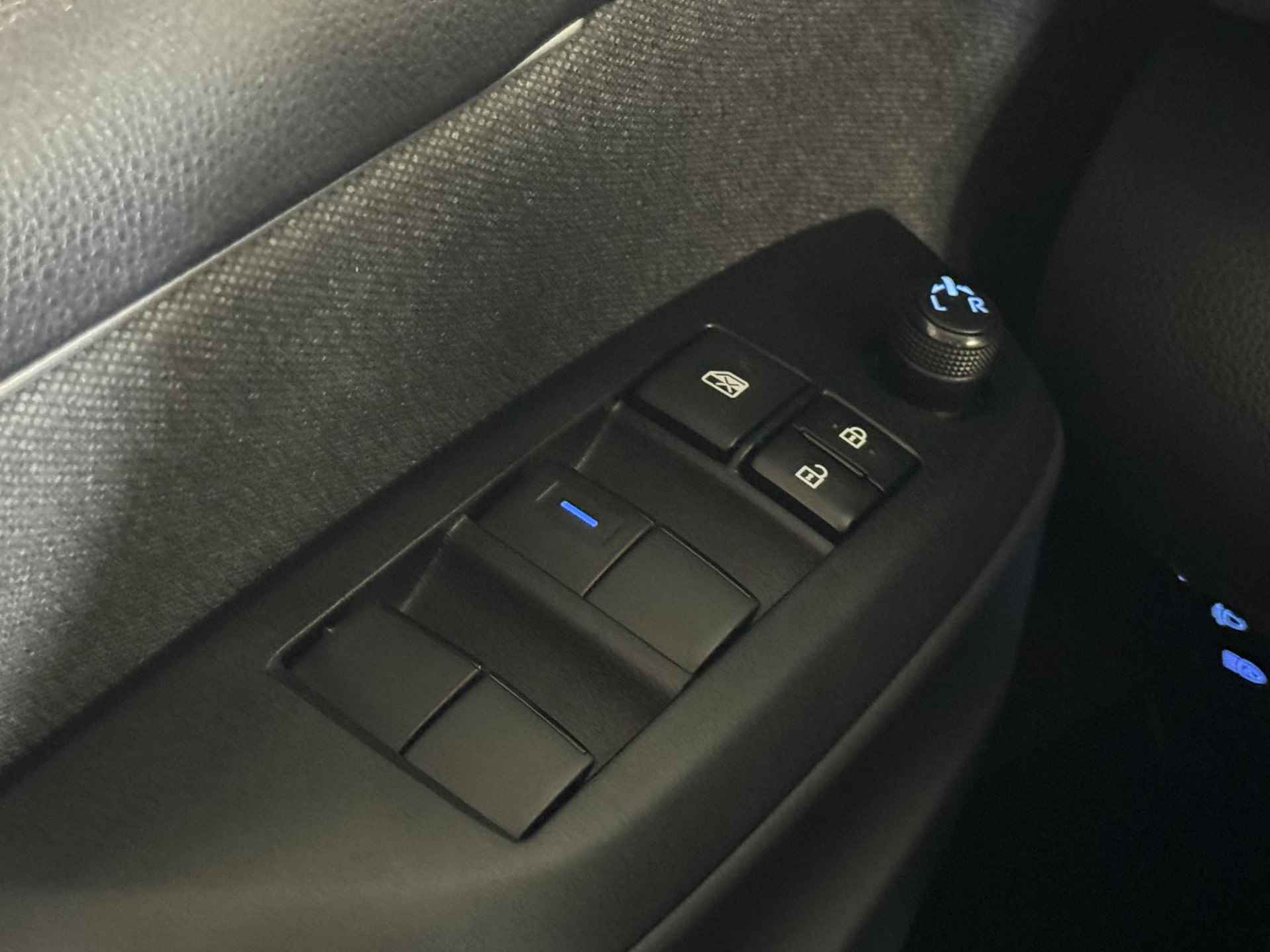 Toyota Yaris 1.5 Hybrid Style | JBL Audio | Stoelverwarming | Navigatie | - 21/33