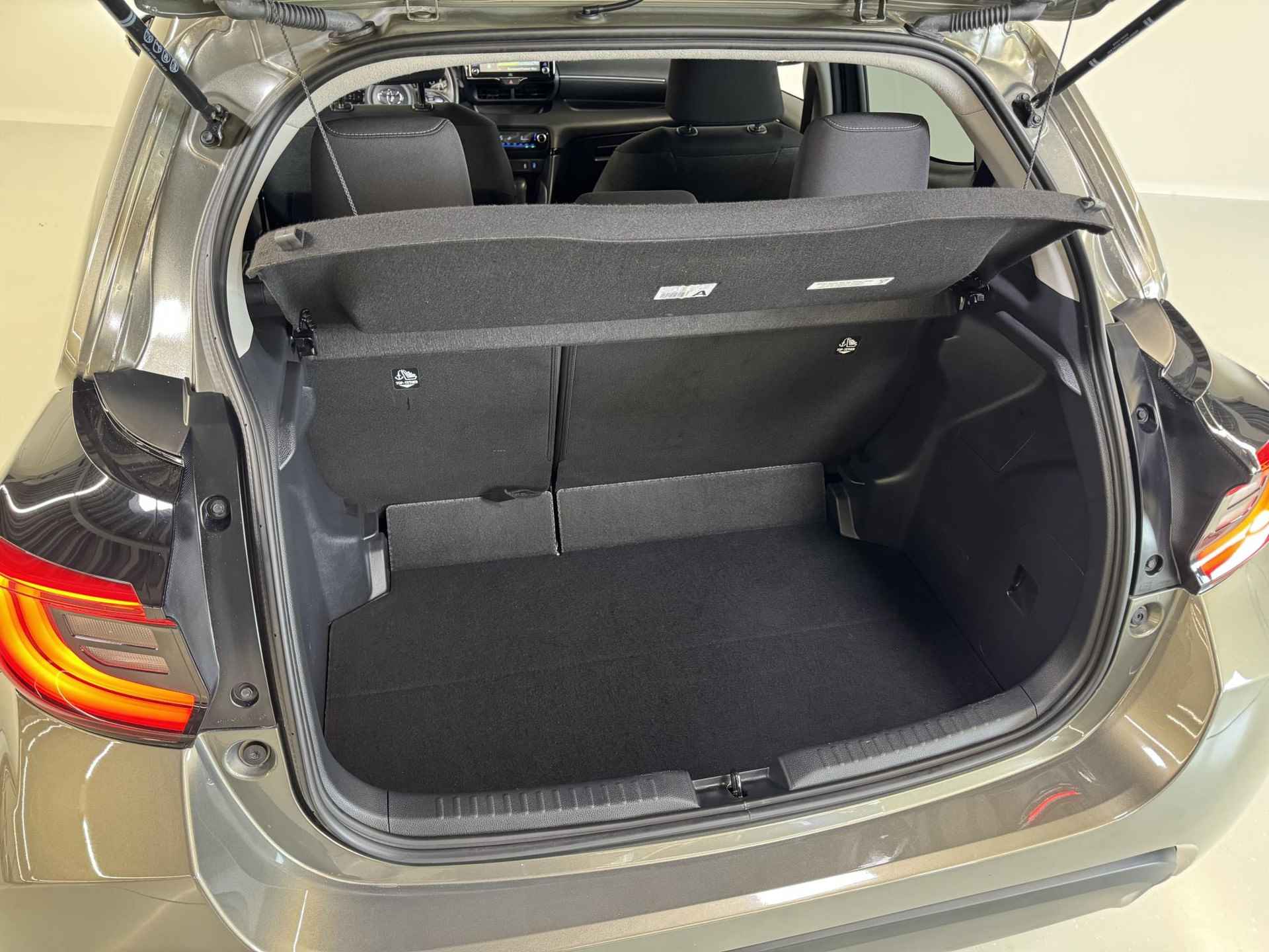 Toyota Yaris 1.5 Hybrid Style | JBL Audio | Stoelverwarming | Navigatie | - 26/33