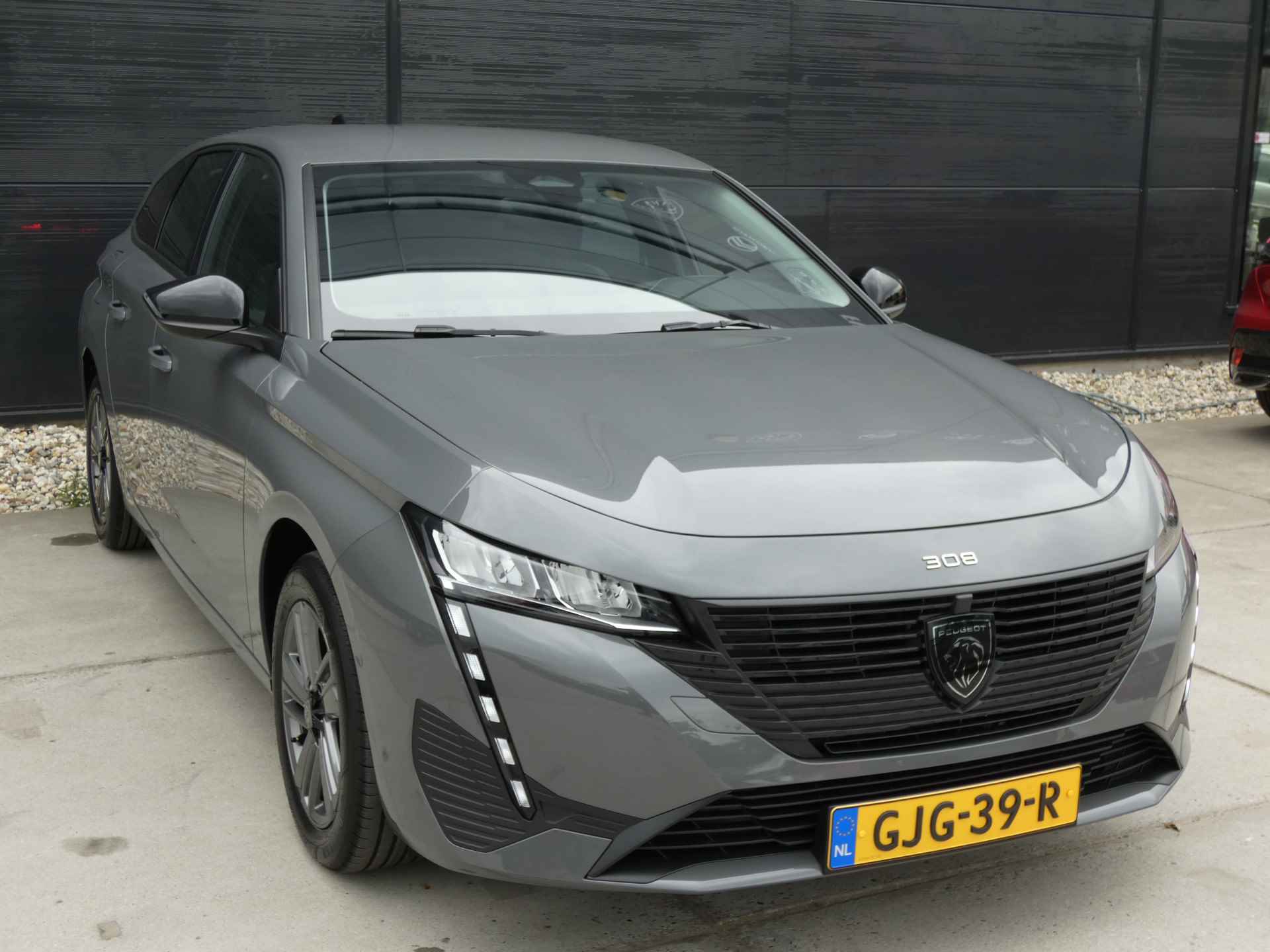 Peugeot 308 SW 1.2 Hybrid 136 e-DCS6 Active Pack Business | Automaat | I-Connect Advanced Navigatie - 7/32