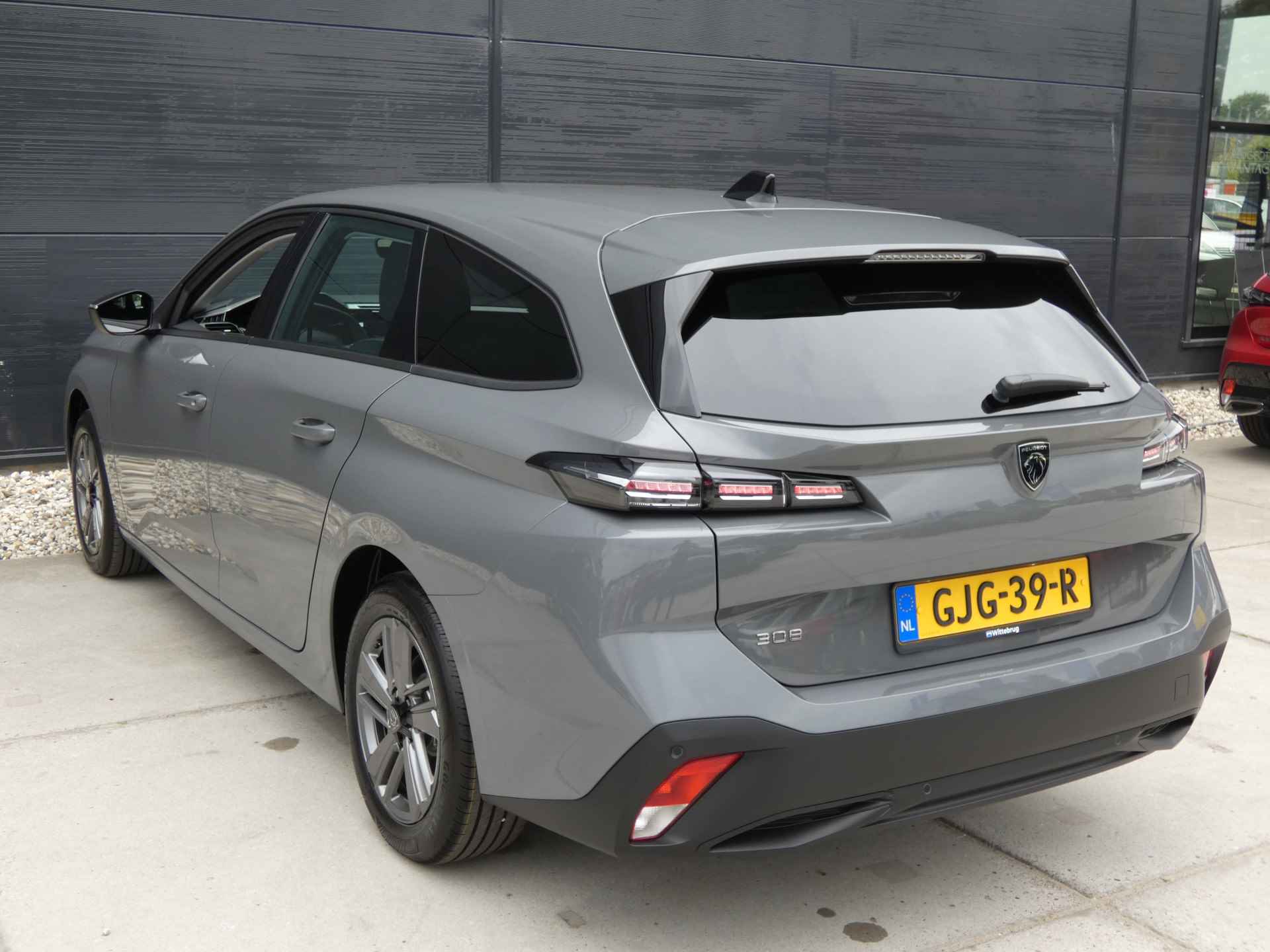 Peugeot 308 SW 1.2 Hybrid 136 e-DCS6 Active Pack Business | Automaat | I-Connect Advanced Navigatie - 13/32