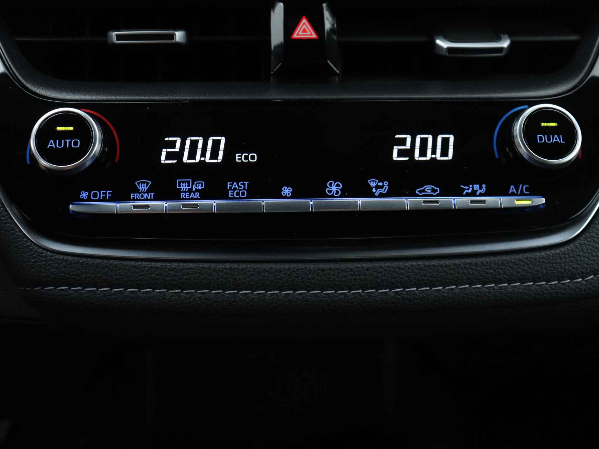 Toyota Corolla Touring Sports 1.8 Hybrid Active | Adaptive Cruise control | Apple carplay | - 12/42