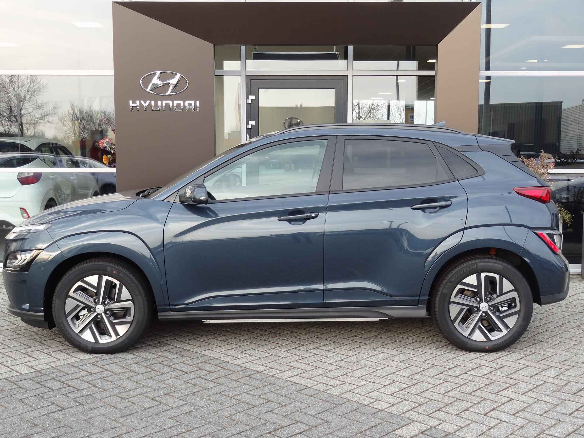 Hyundai Kona EV Premium 64 kWh | €42.900,- RIJKLAAR! | - 3/31