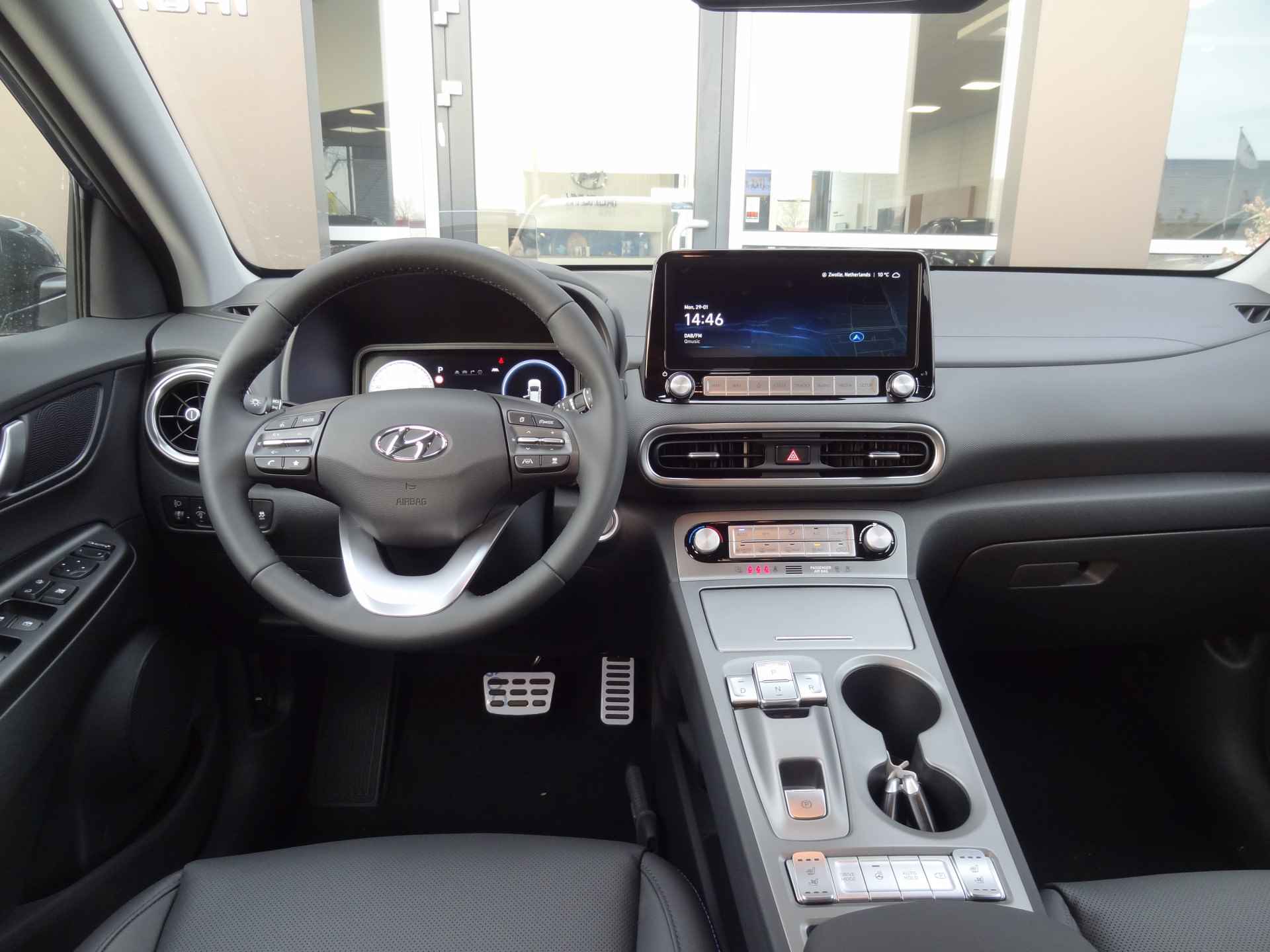 Hyundai Kona EV Premium 64 kWh | €42.900,- RIJKLAAR! | - 11/31