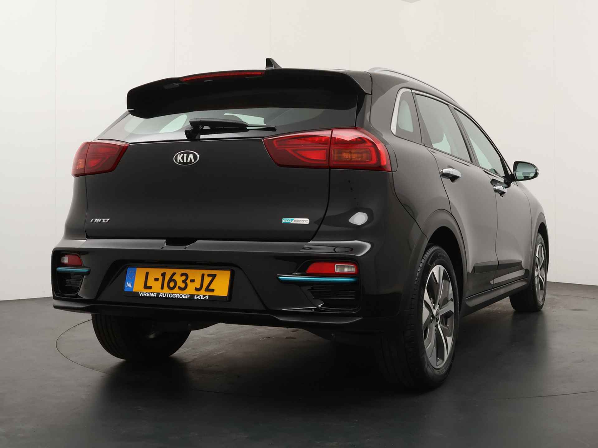 Kia e-Niro DynamicLine 64 kWh - Apple CarPlay/Android Auto - Adaptieve Cruise Control - Navigatie - Fabrieksgarantie tot 08-2028 - 8/47