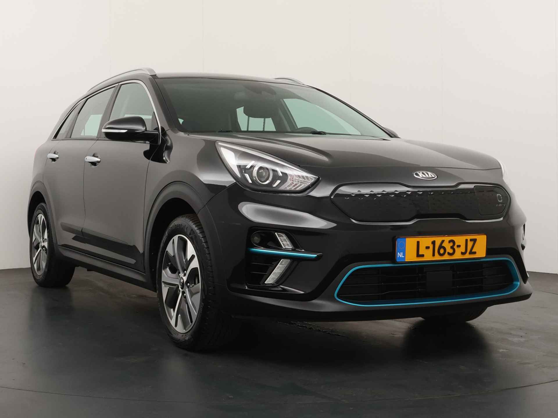 Kia e-Niro DynamicLine 64 kWh - Apple CarPlay/Android Auto - Adaptieve Cruise Control - Navigatie - Fabrieksgarantie tot 08-2028 - 12/47