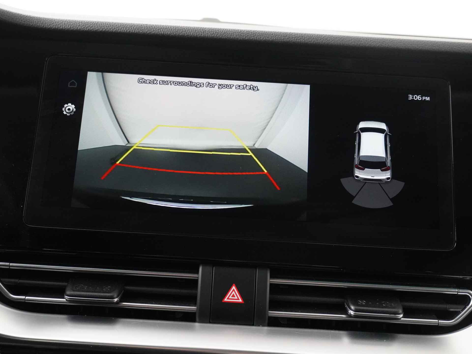 Kia e-Niro DynamicLine 64 kWh - Apple CarPlay/Android Auto - Adaptieve Cruise Control - Navigatie - Fabrieksgarantie tot 08-2028 - 28/47