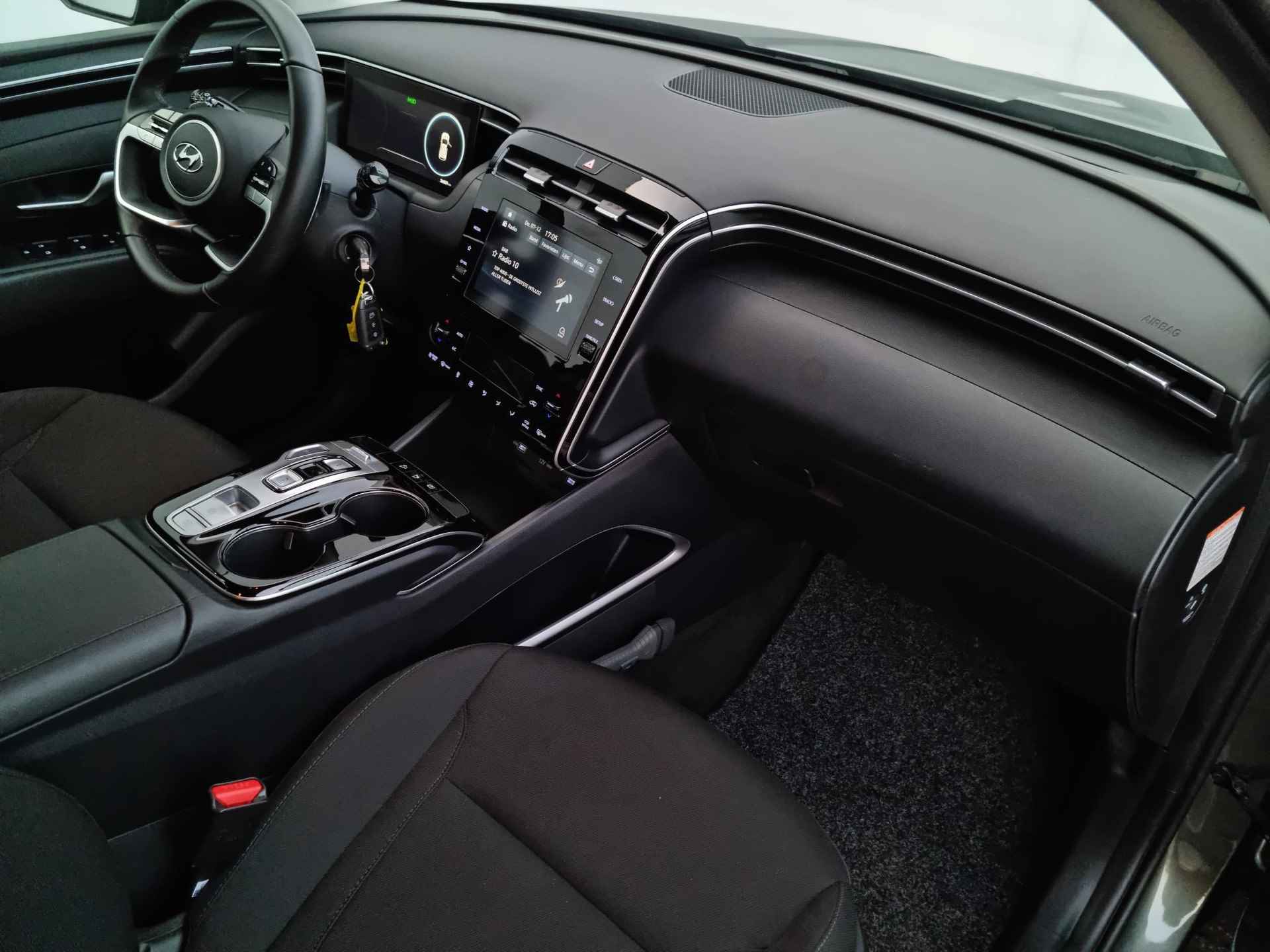 Hyundai Tucson 1.6 T-GDI HEV i-Motion 230PK Automaat / Origineel NL / Navigatie via Android Auto/Apple Carplay - 36/40