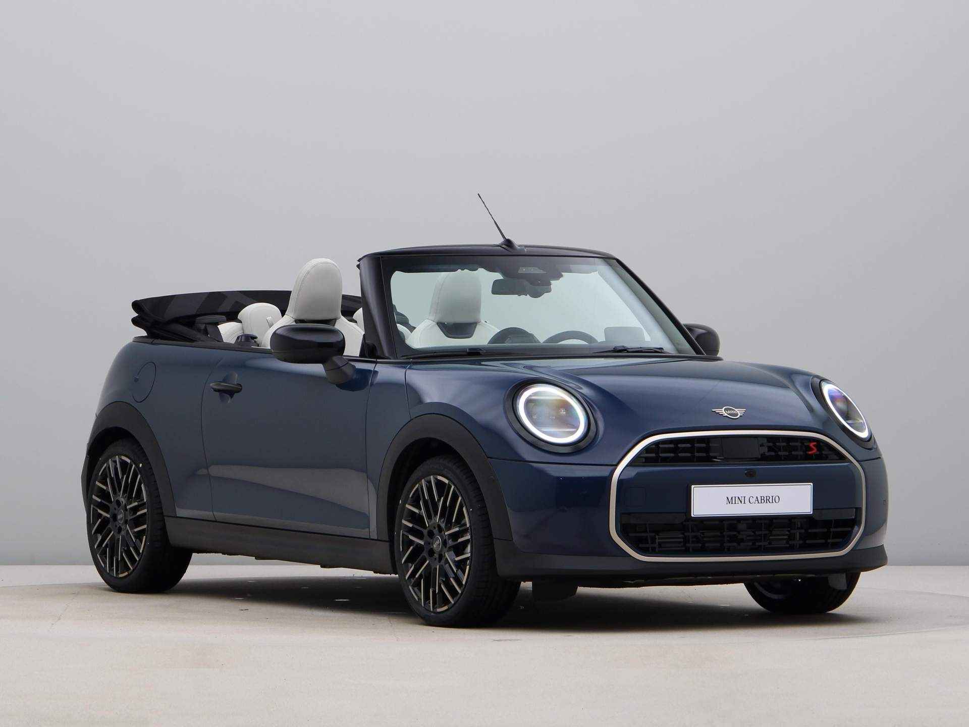 MINI Cooper Cabrio S Favoured Pakket XL PRIVATE LEASE EUR 895,- (48 mnd/10.000 km) - 11/33