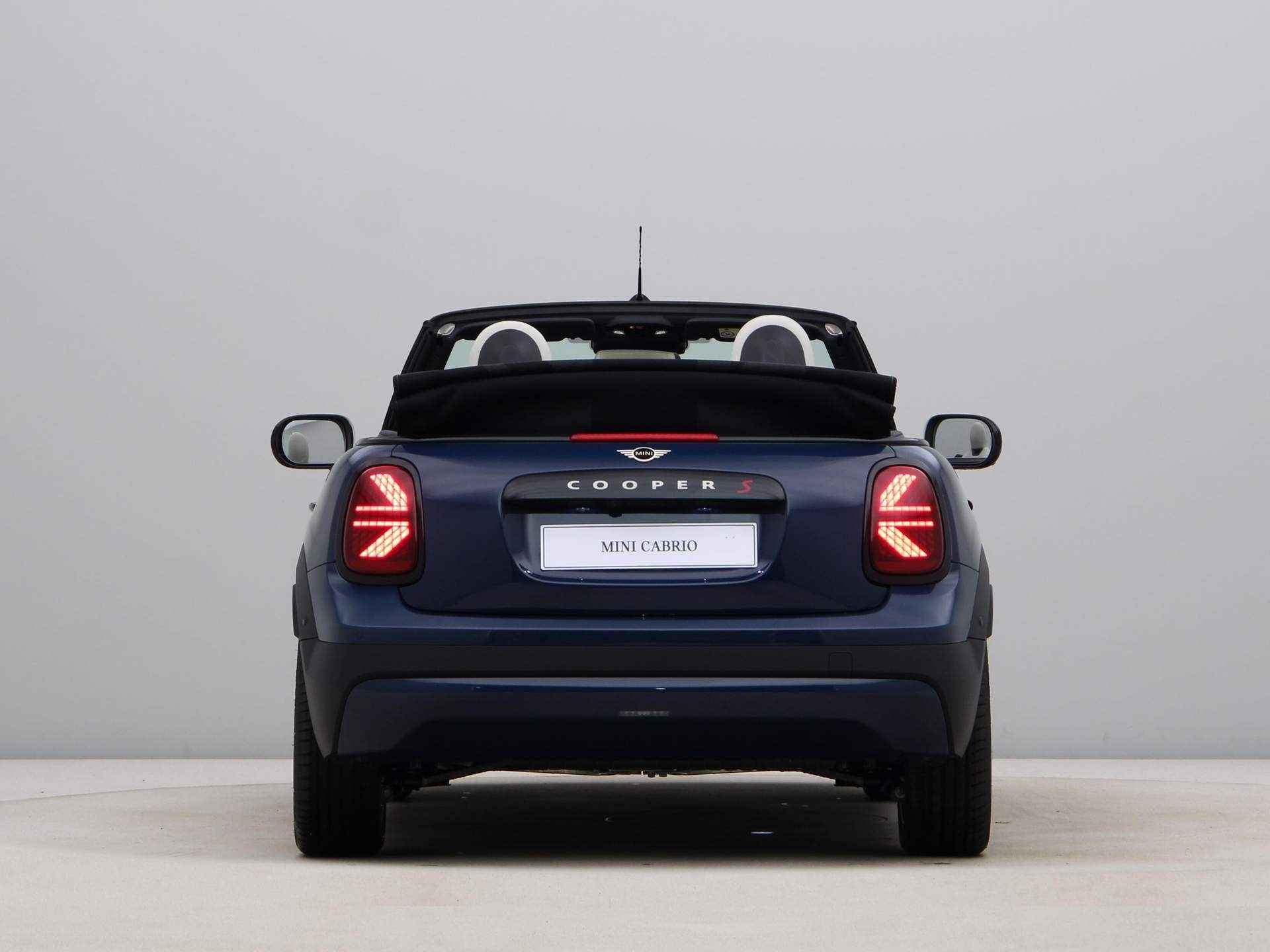 MINI Cooper Cabrio S Favoured Pakket XL PRIVATE LEASE EUR 895,- (48 mnd/10.000 km) - 17/33