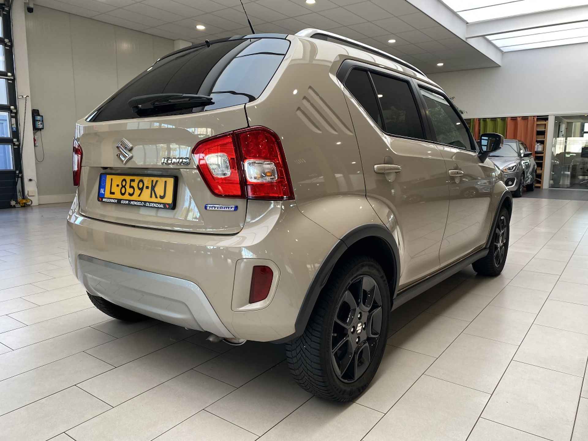 Suzuki Ignis 1.2 Smart Hybrid Style [CRUISE CONTROL | CARPLAY | CLIMATE CONTR - 8/25