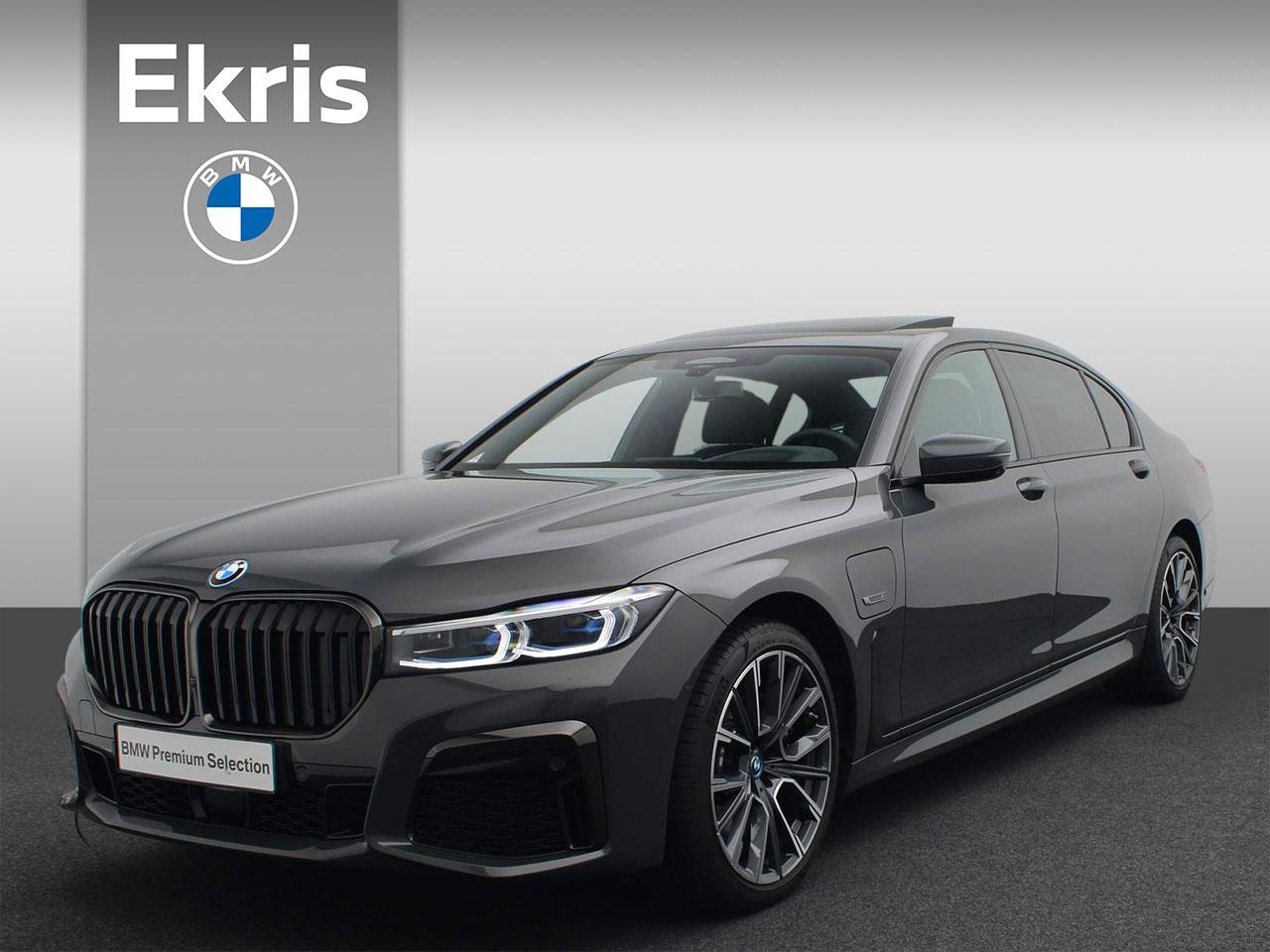 BMW 7 Serie Limousine 745Le High Executive M Sportpakket / Panoramaddak Sky Lounge / Driving Assistant Professional / Stoelventilatie / Soft Close / Laserlight / Head-Up Display / Active Steering / 20''